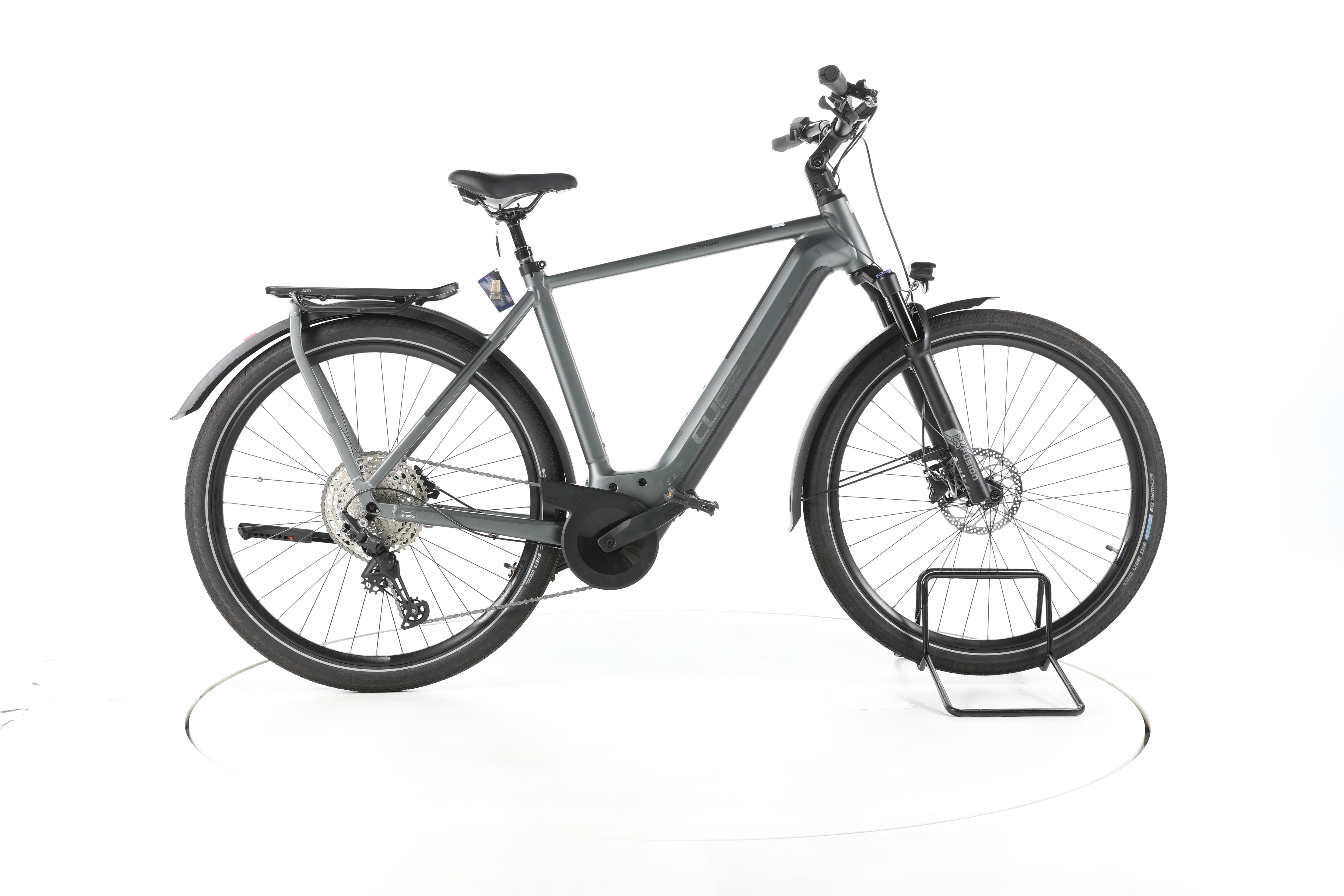 Cube Kathmandu Hybrid Pro Trekking E-Bike - Image 1