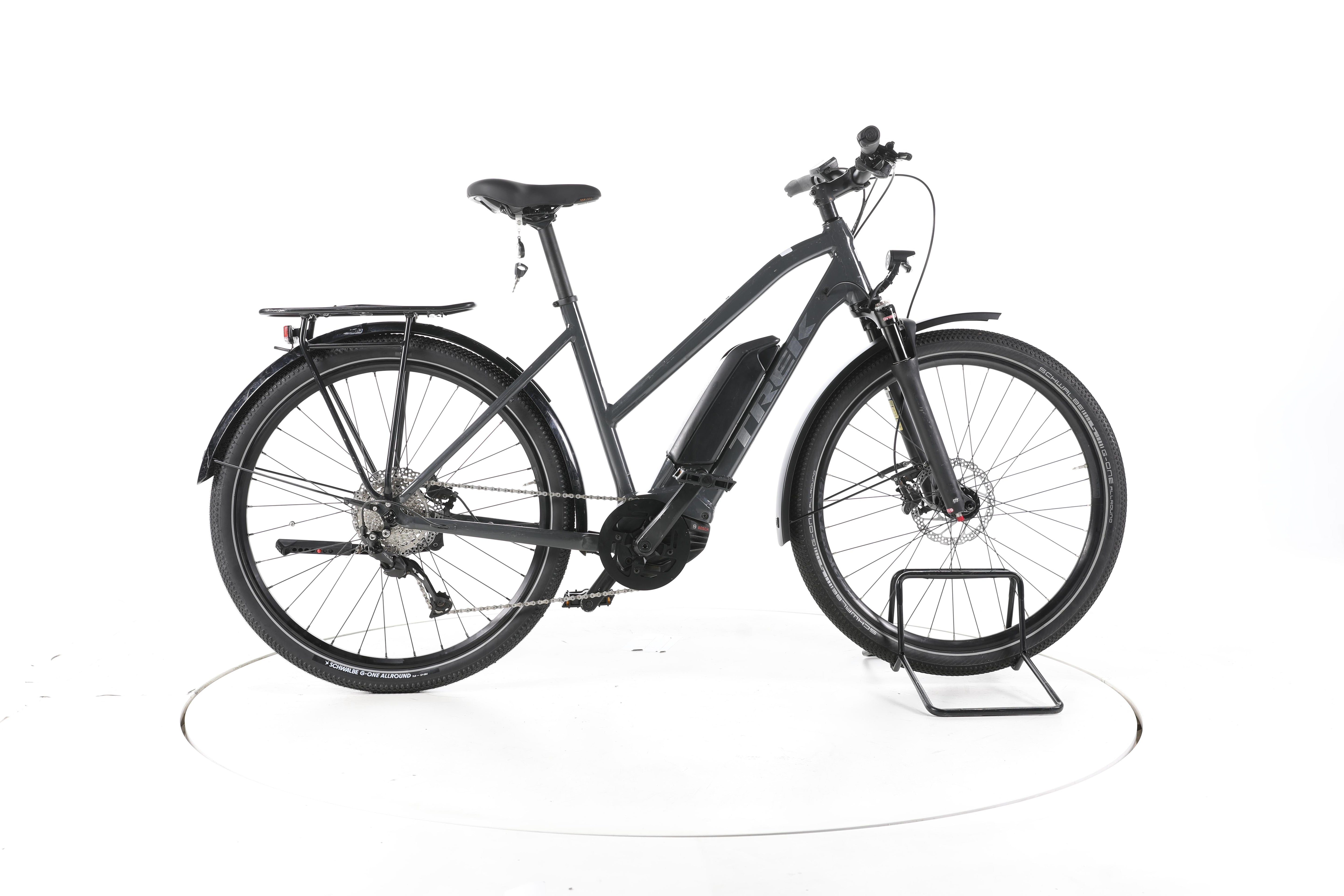 Trek Allant 5+ Trekking E-Bike - Image 1