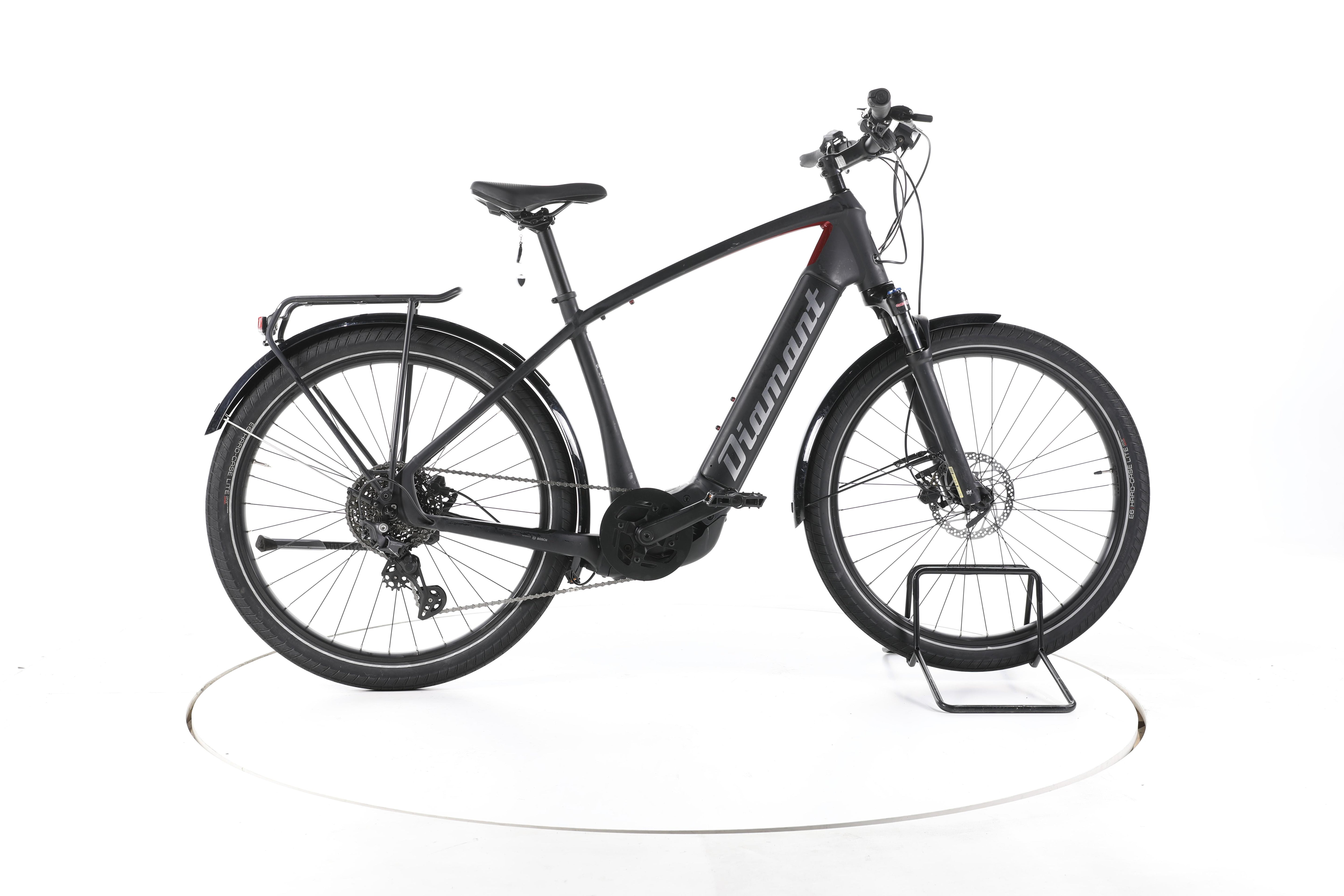 Diamant Zouma Deluxe Trekking E-Bike - Image 1