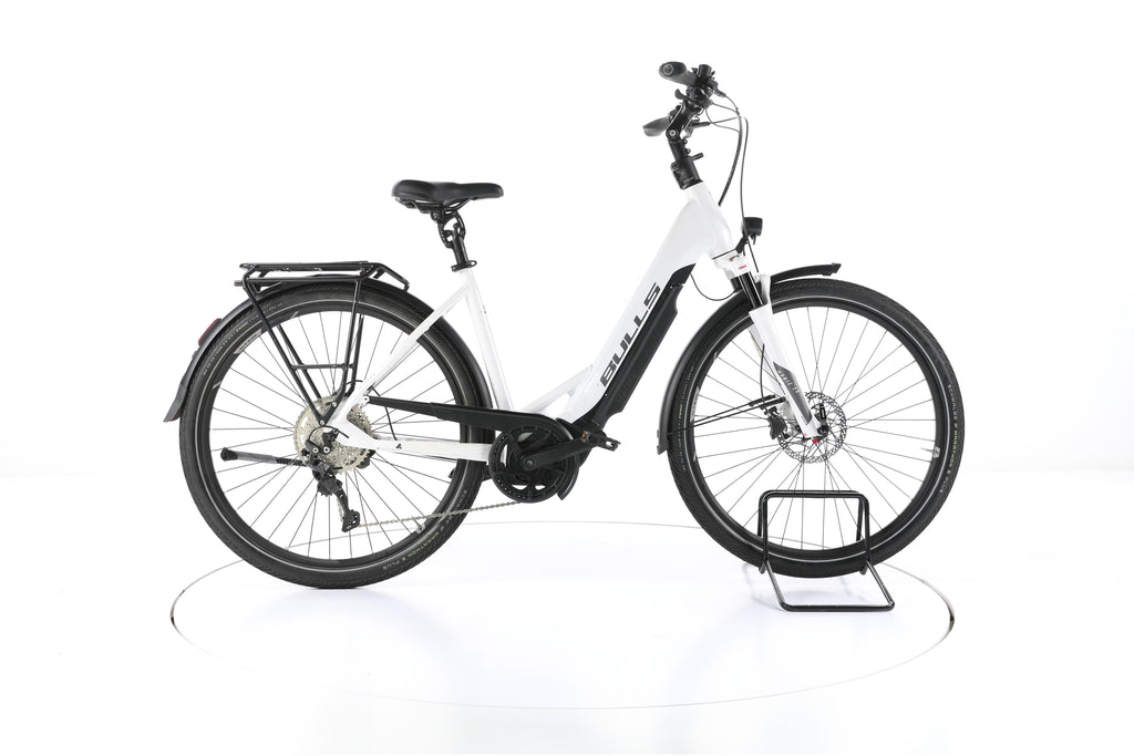 Bulls Tourer EVO 10 FIT Trekking E-Bike Tiefeinsteiger - Image 1