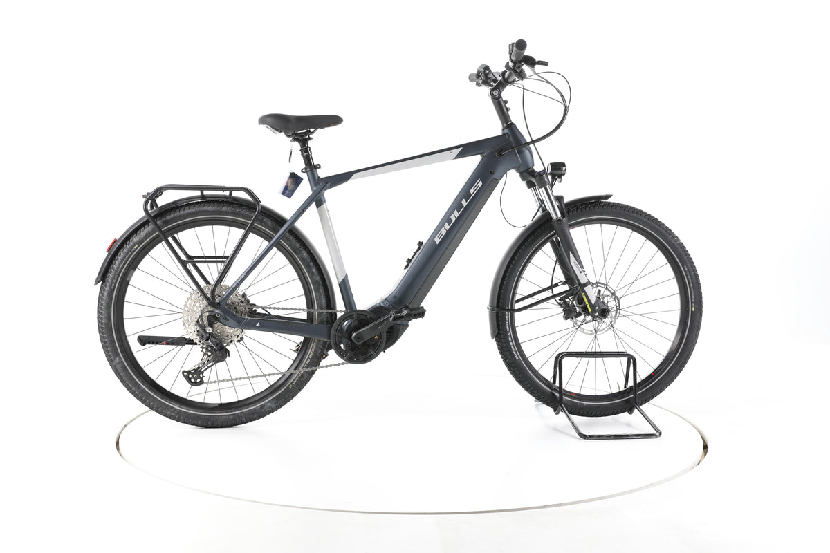 Bulls Iconic Evo 1 Trekking E-Bike - Image 1