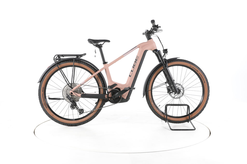 Cube Reaction Hybrid Pro Trekking E-Bike - Image 1