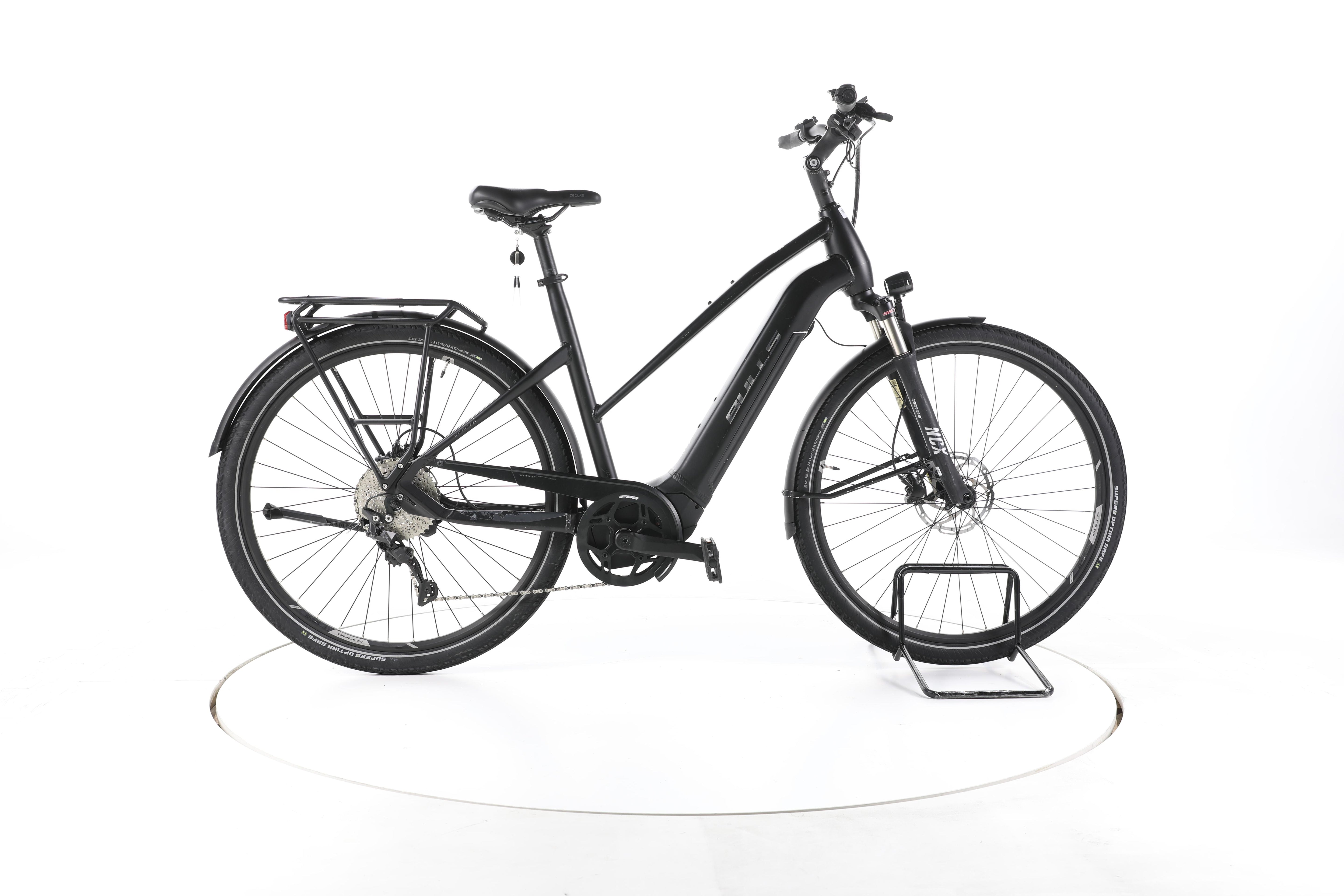 Bulls Lacuba EVO 10 Trekking E-Bike - Image 1