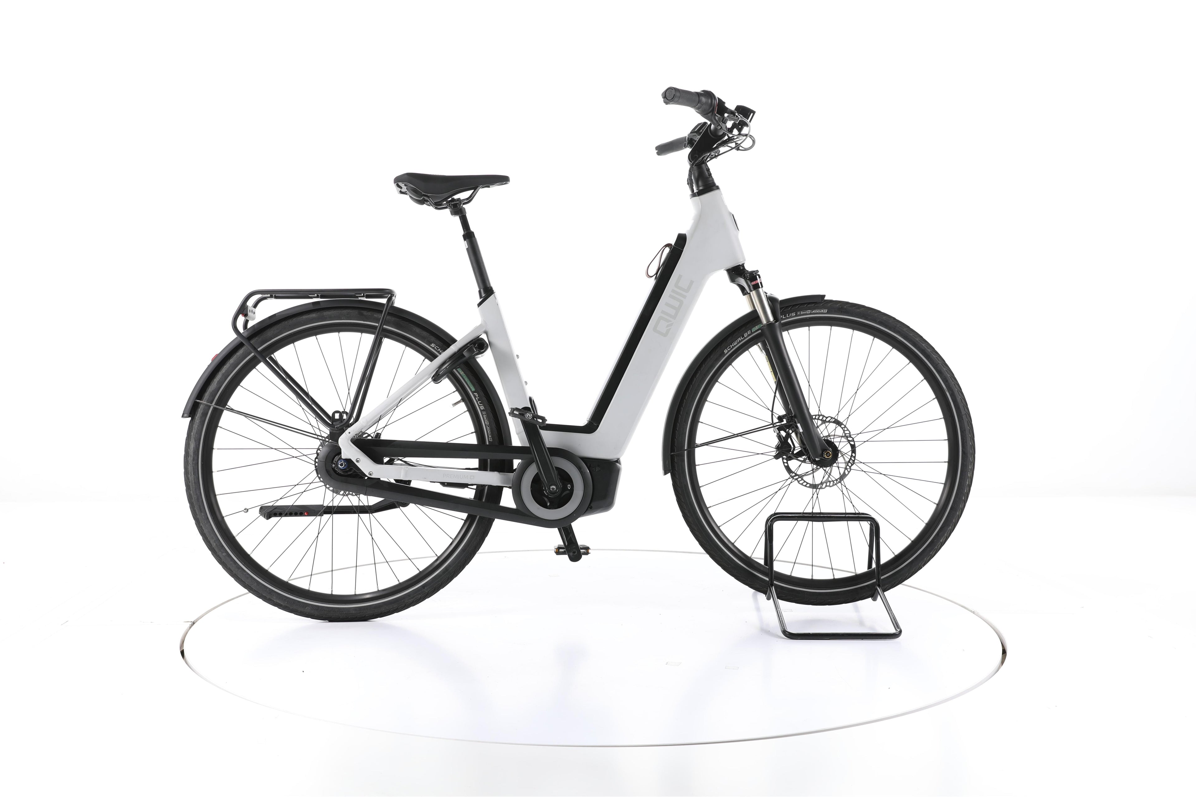 QWIC Premium Q MN8 City E-Bike Tiefeinsteiger - Image 1