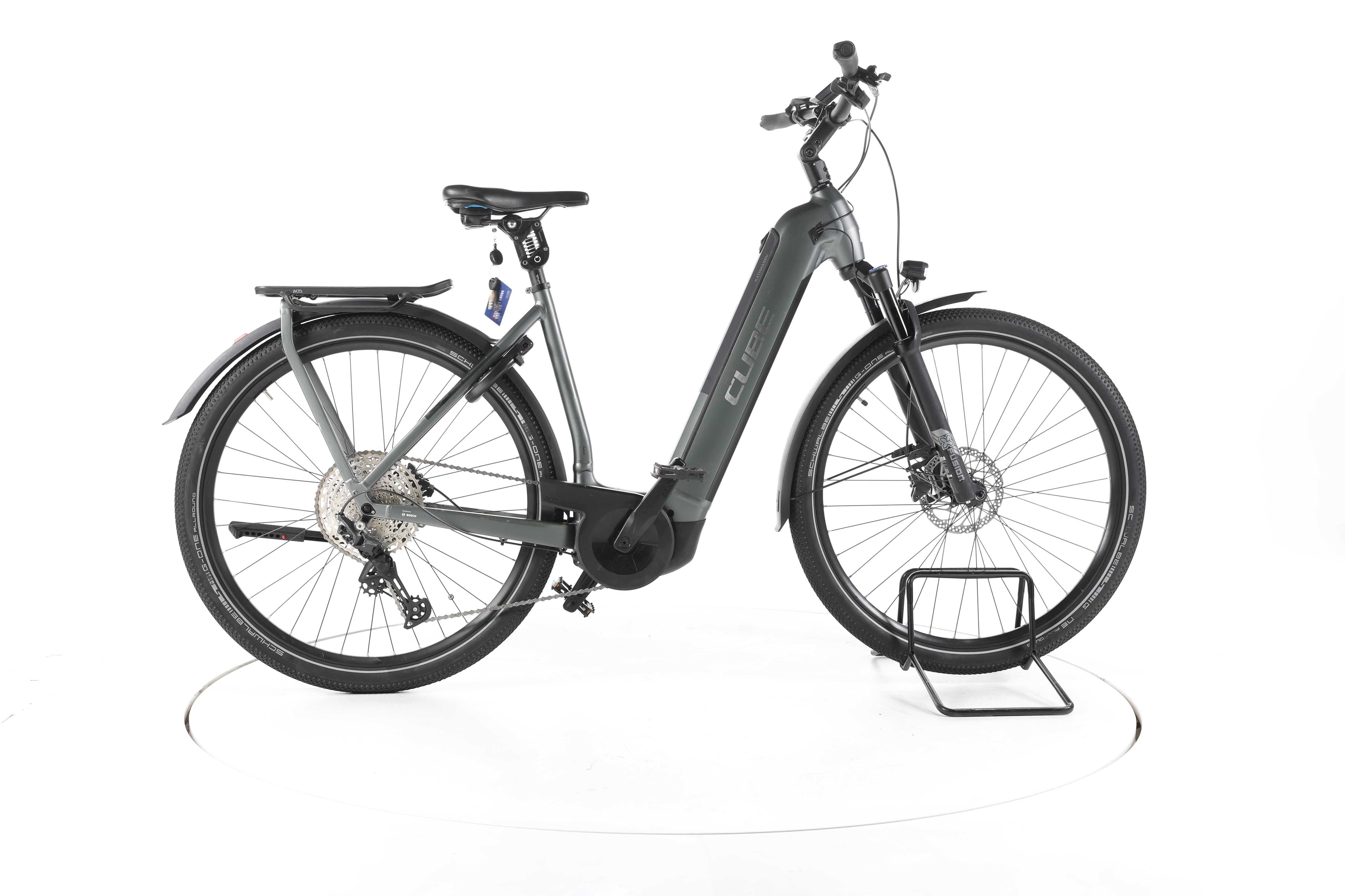 Cube Kathmandu Hybrid Pro Trekking E-Bike Tiefeinsteiger - Image 1