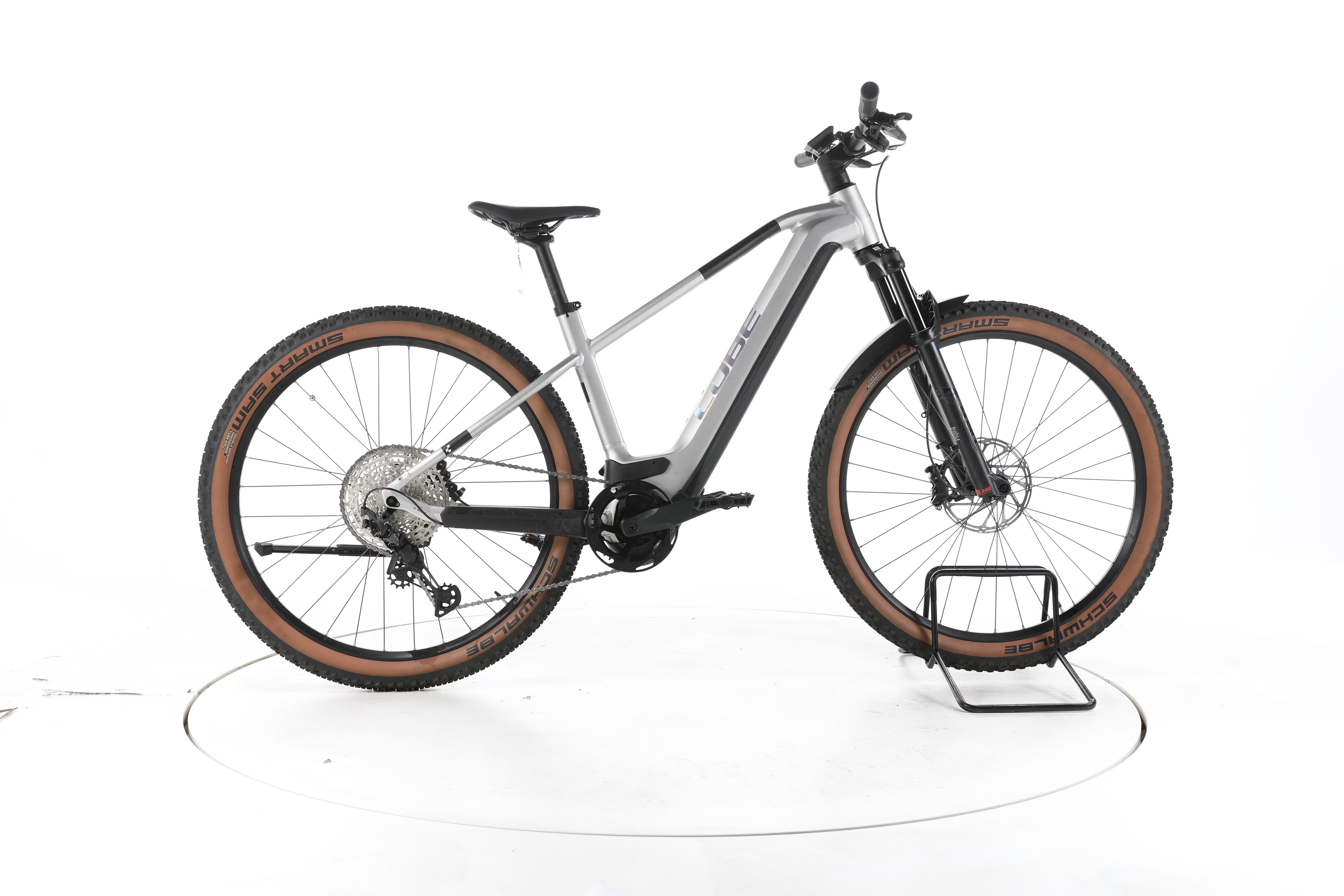 Cube Reaction Hybrid SLX Trekking E-Bike - Image 1