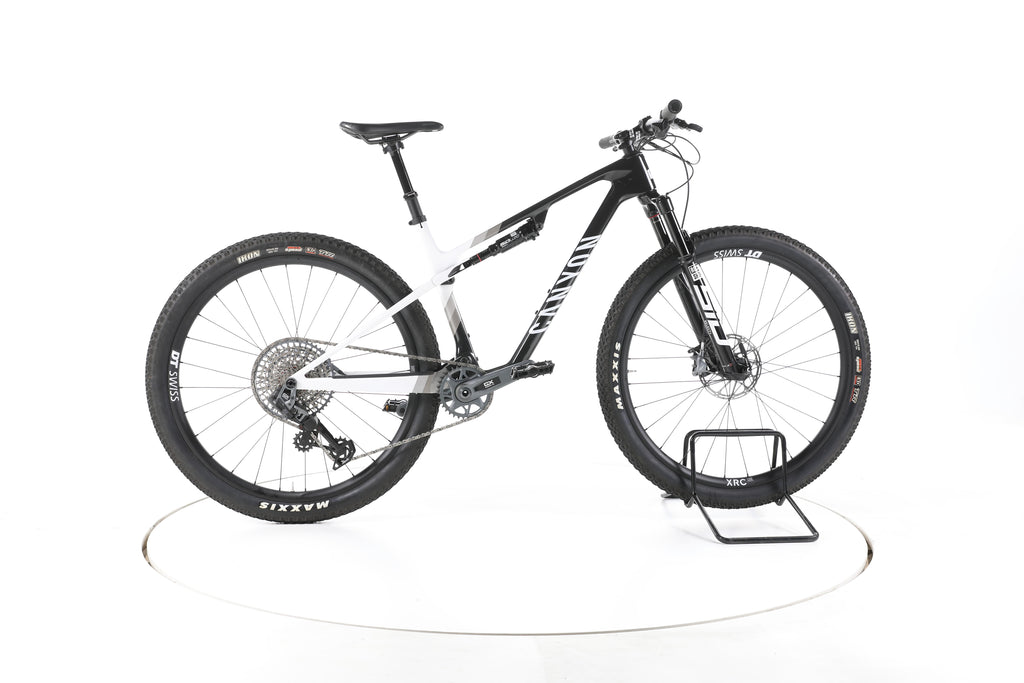 Canyon Lux World Cup CF 9 Fahrrad Fully - Image 1