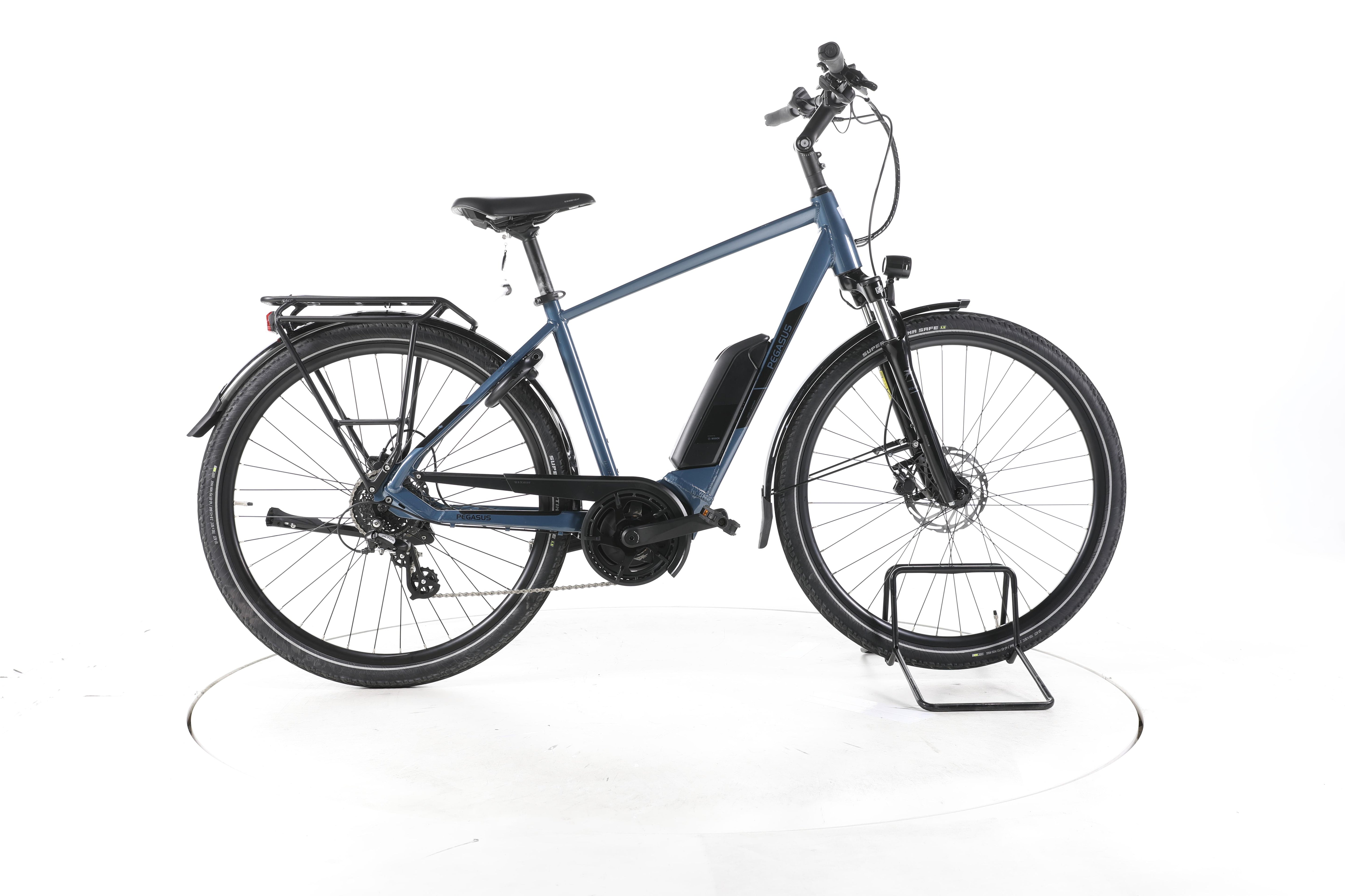 Pegasus Solero E8 Sport Performance Trekking E-Bike - Image 1