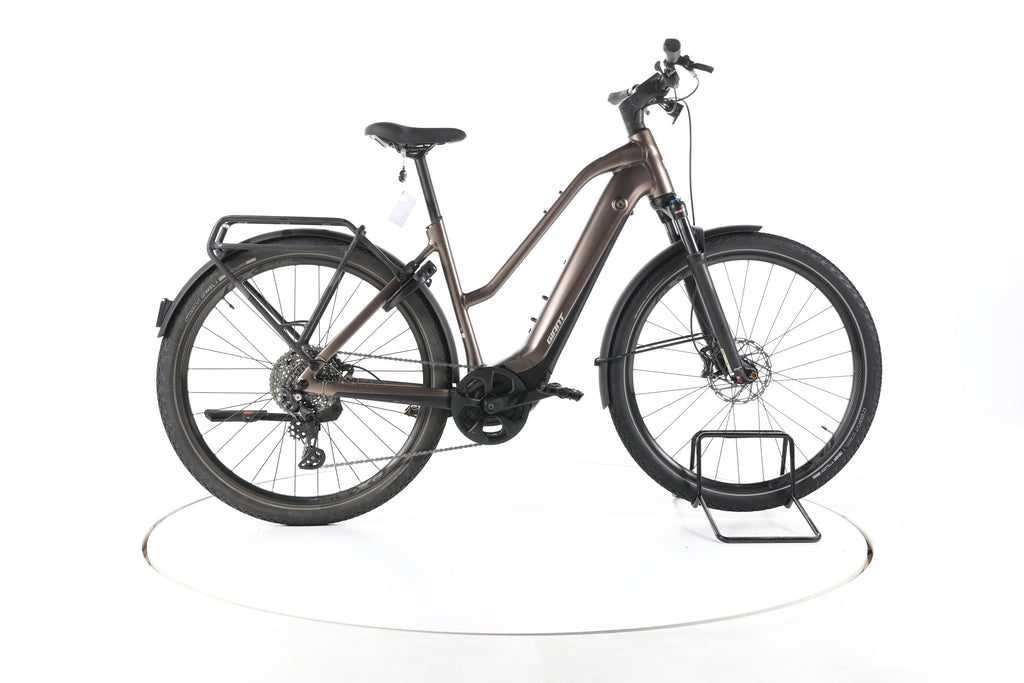 Giant Explore E+ Pro 1 Trekking E-Bike - Image 1