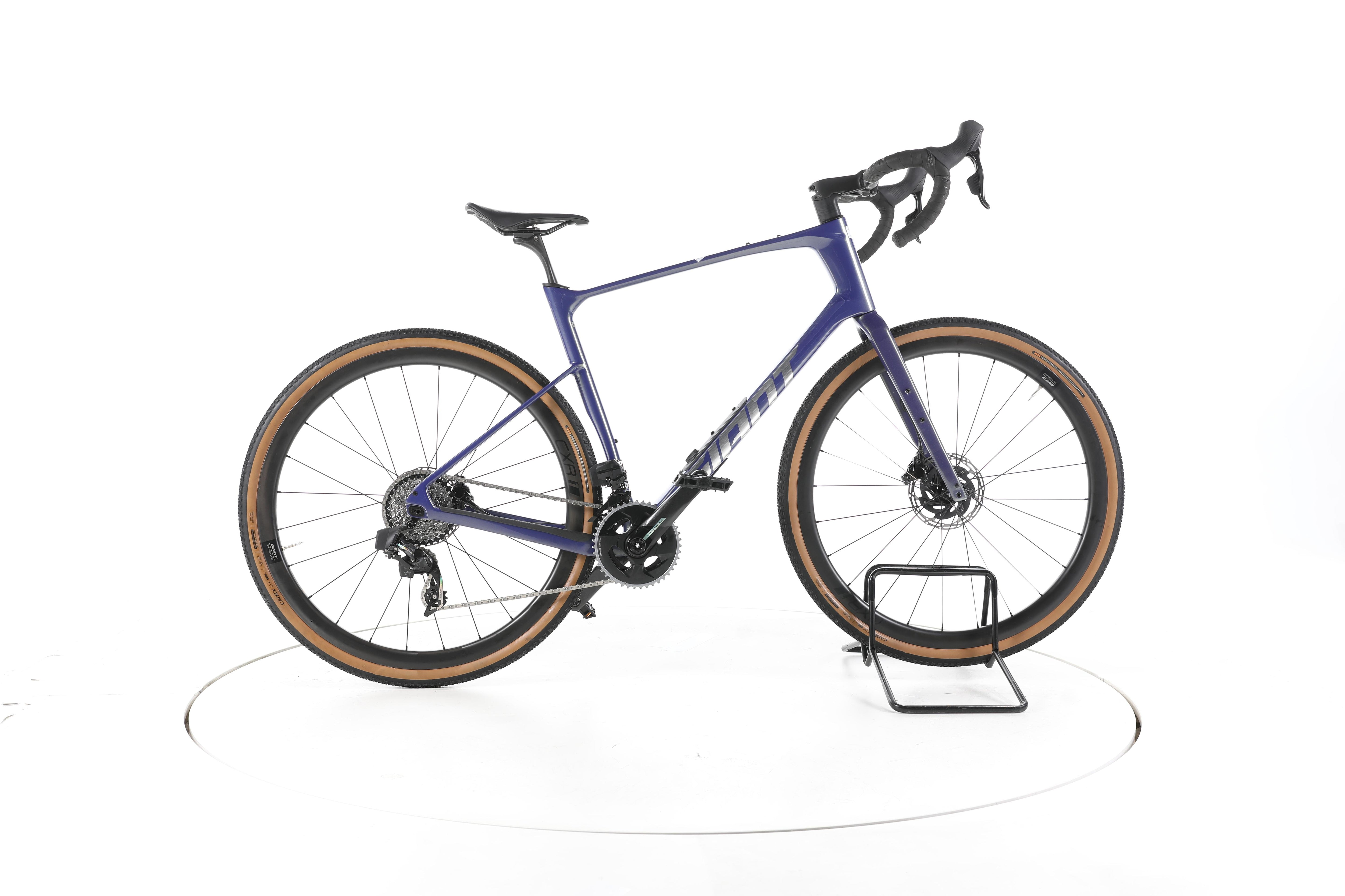 Giant Revolt Advanced Pro 0 - Image 1