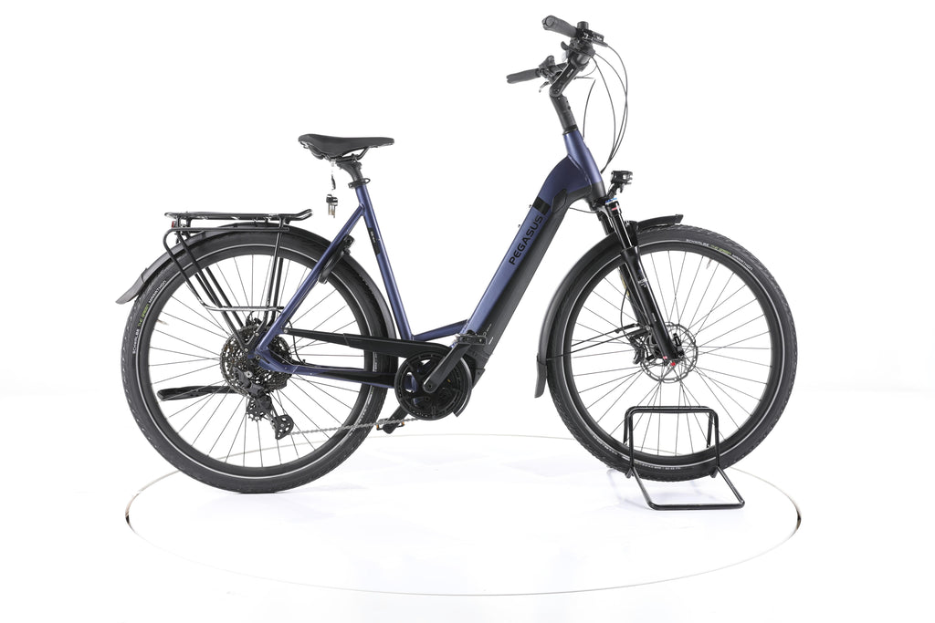 Pegasus Strong Evo 10 Lite Trekking E-Bike Tiefeinsteiger - Image 1