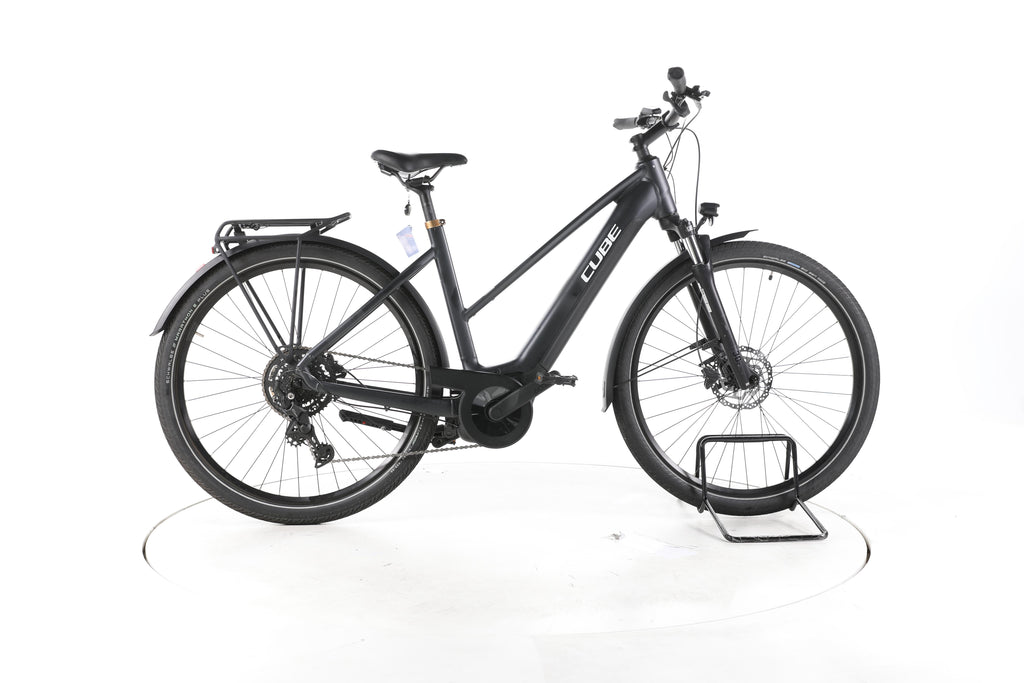 Cube Touring Hybrid ONE Trekking E-Bike 2024 - Image 1