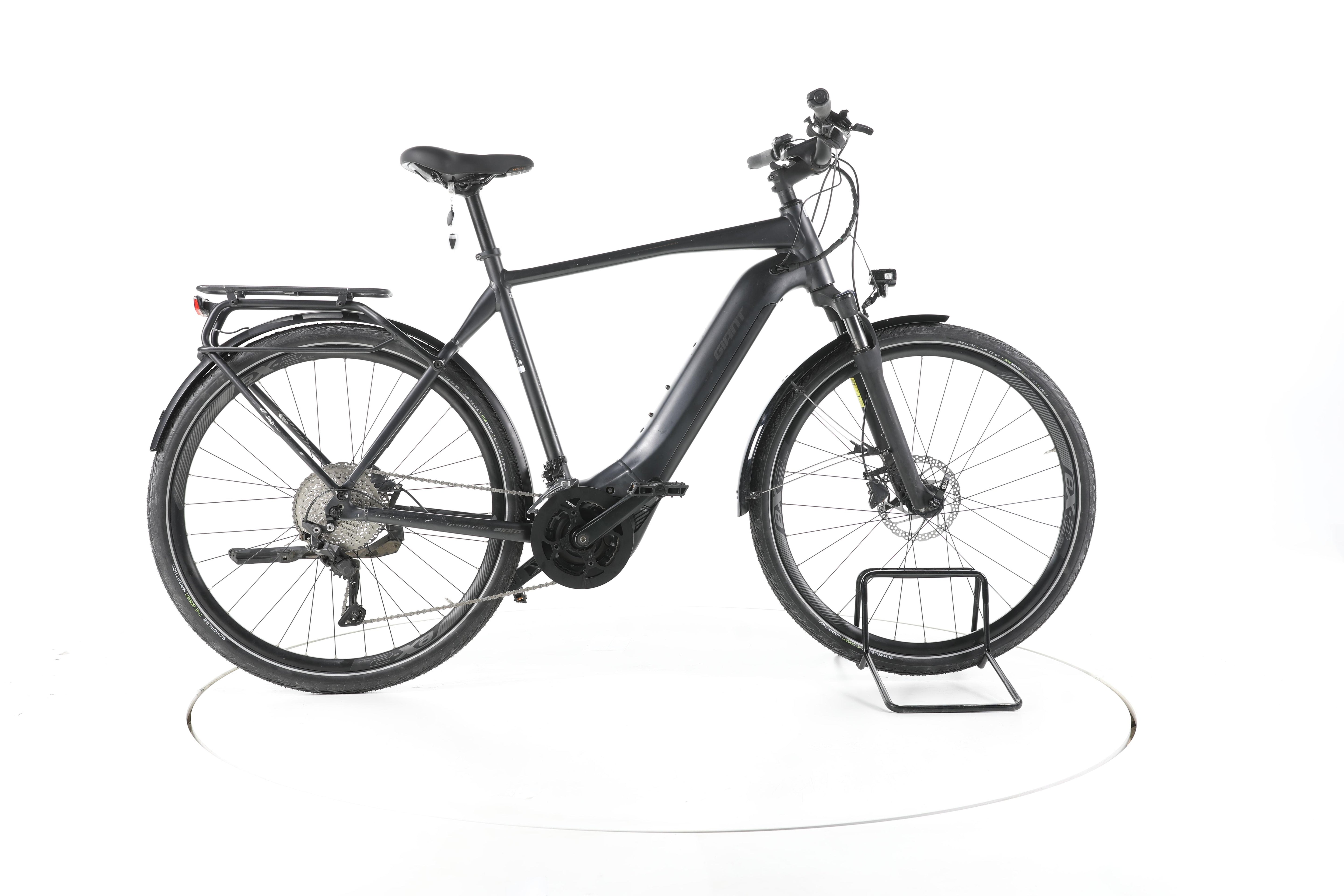 Giant Explore E+1 Trekking E-Bike - Image 1