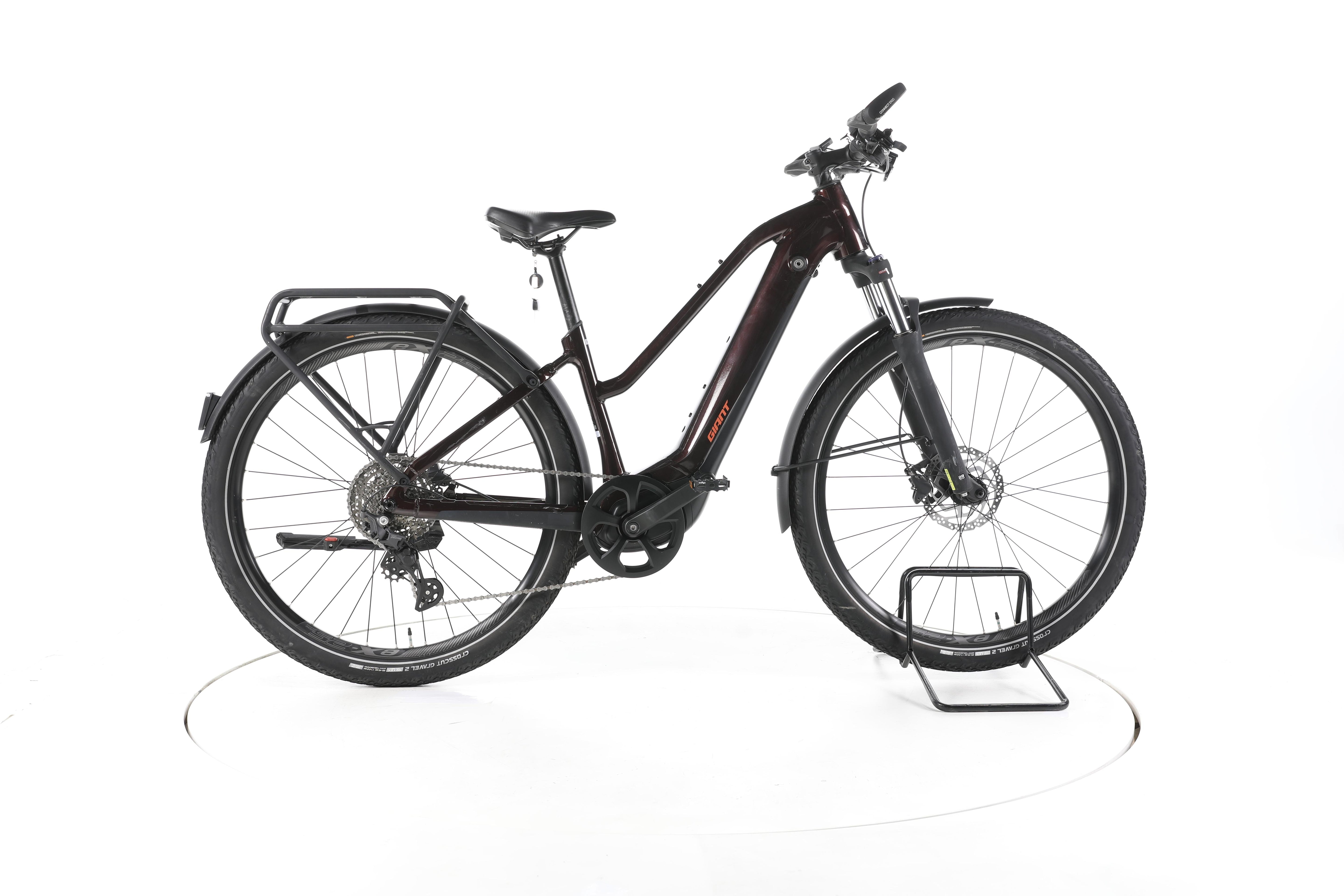 Giant Explore E+1 STA Trekking E-Bike - Image 1