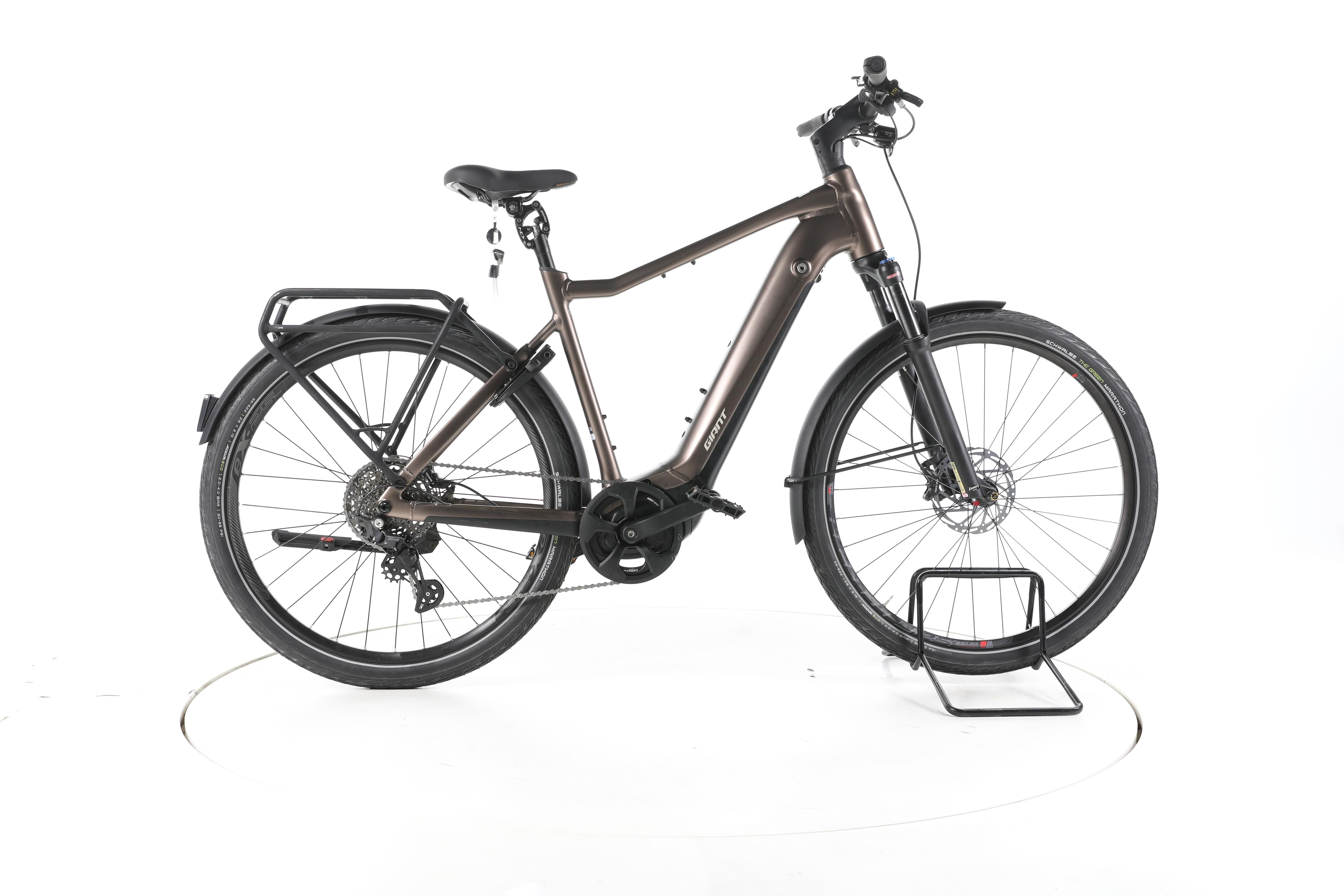 Giant Explore E+1 Pro Trekking E-Bike - Image 1