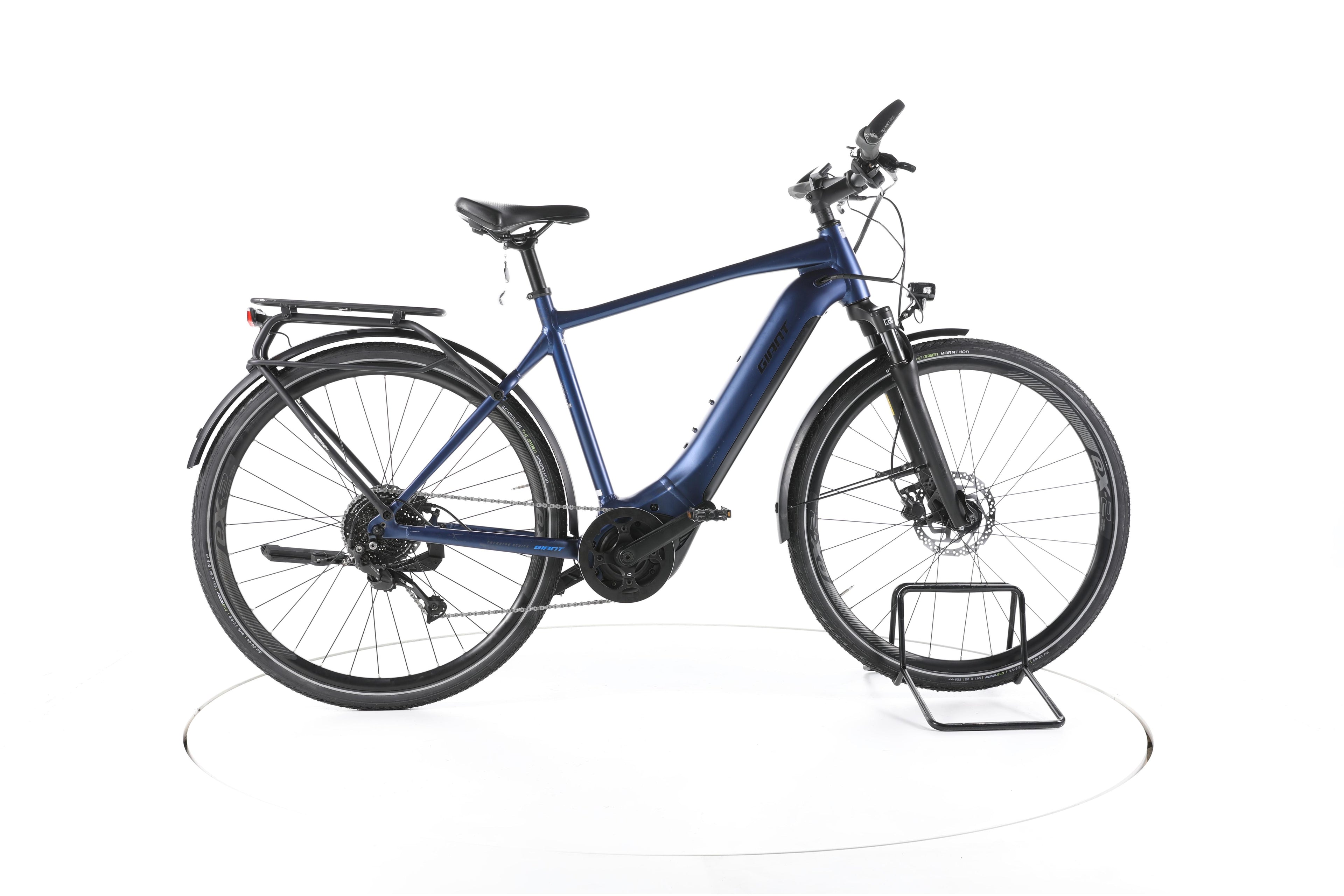 Giant Explore E+ 2 GTS Trekking E-Bike - Image 1