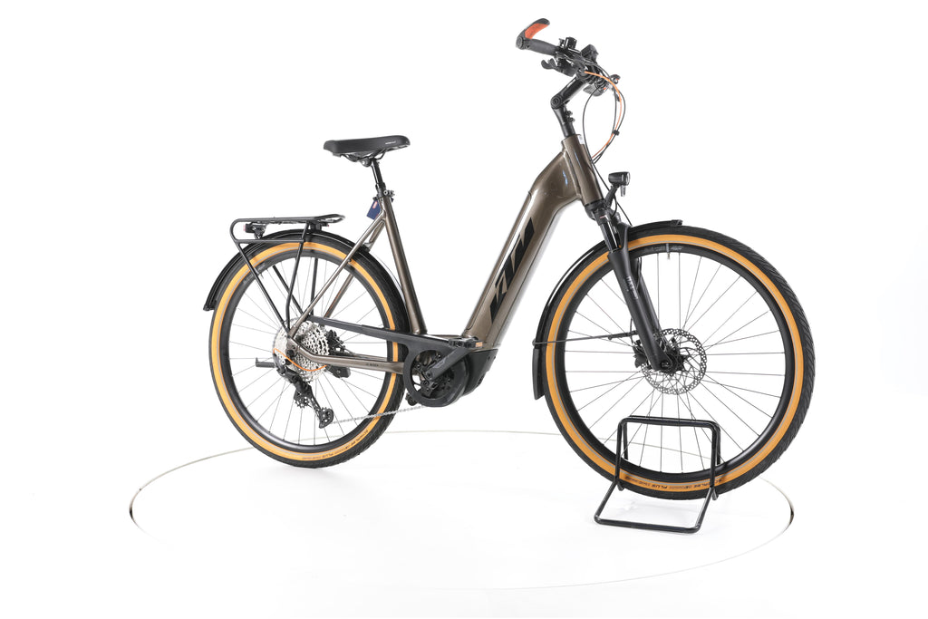 KTM Macina Ultimate Pro Trekking E-Bike Tiefeinsteiger - Image 2