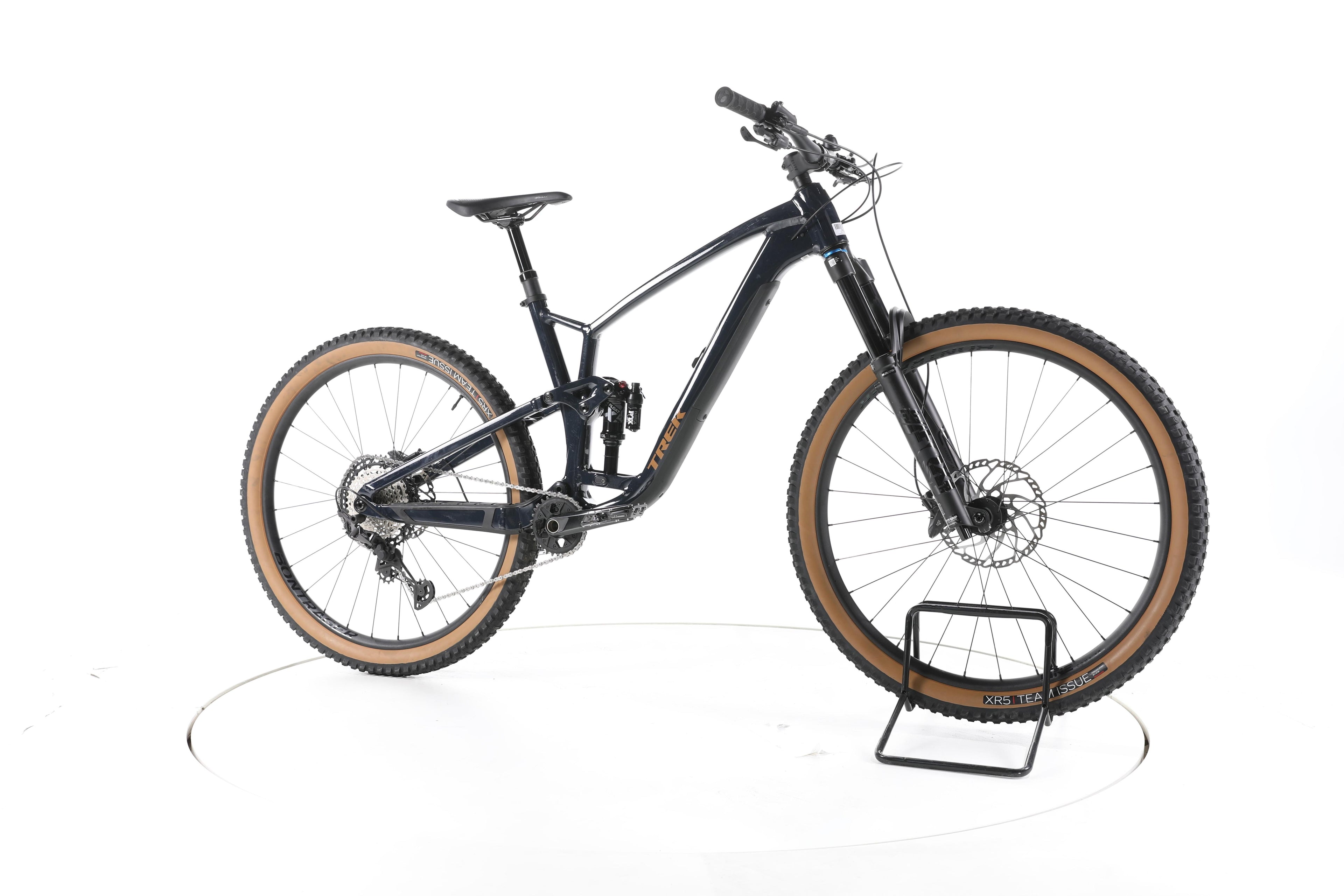 Trek Fuel EX 8 XT Gen 6 - Image 2