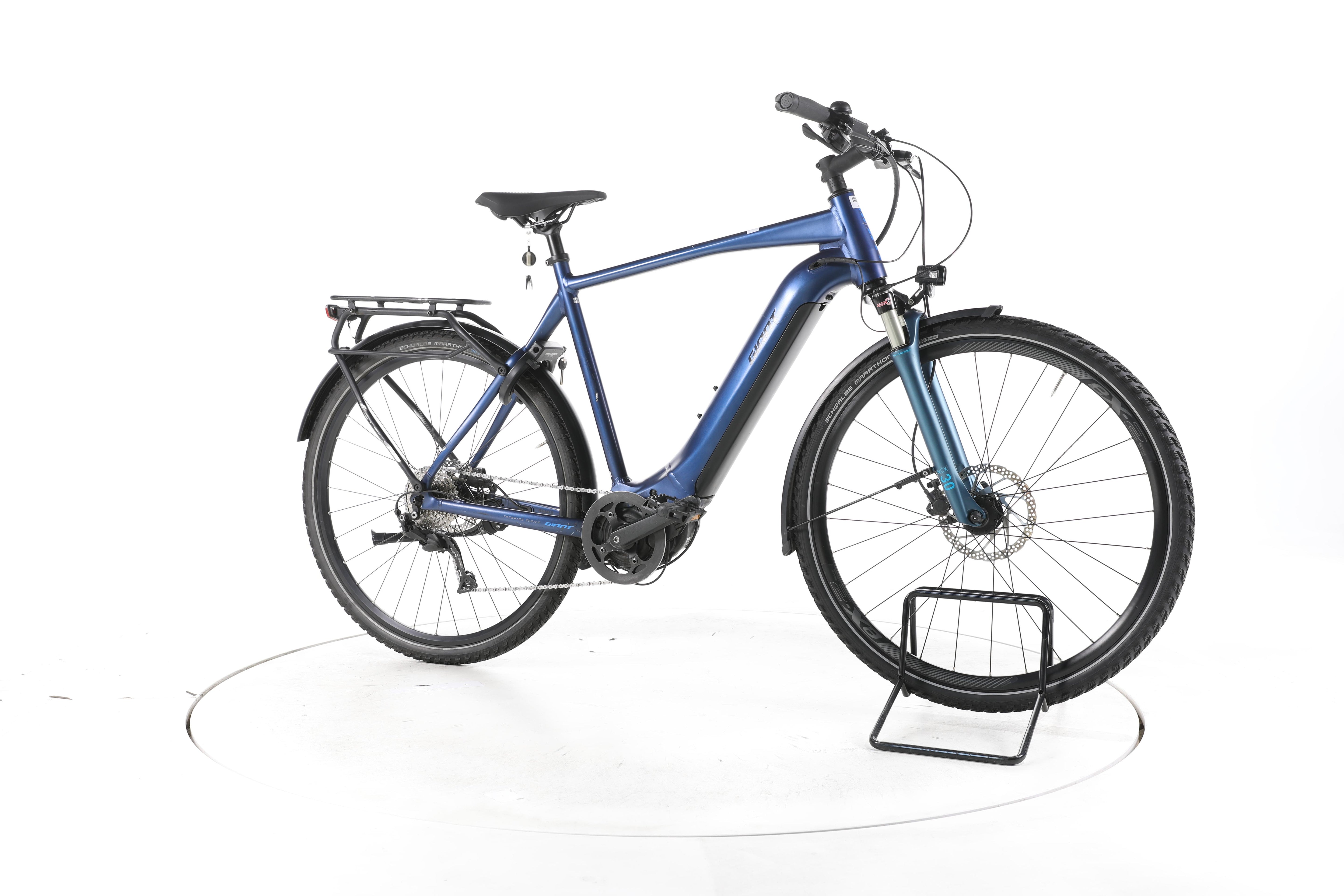 Giant Explore E+ 2 Trekking E-Bike - Image 2