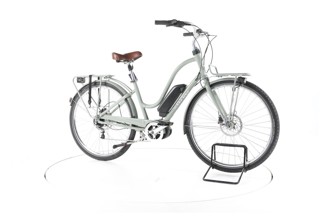 Electra Bicycle Townie Commute Go! 5i EQ Trekking E-Bike - Image 2