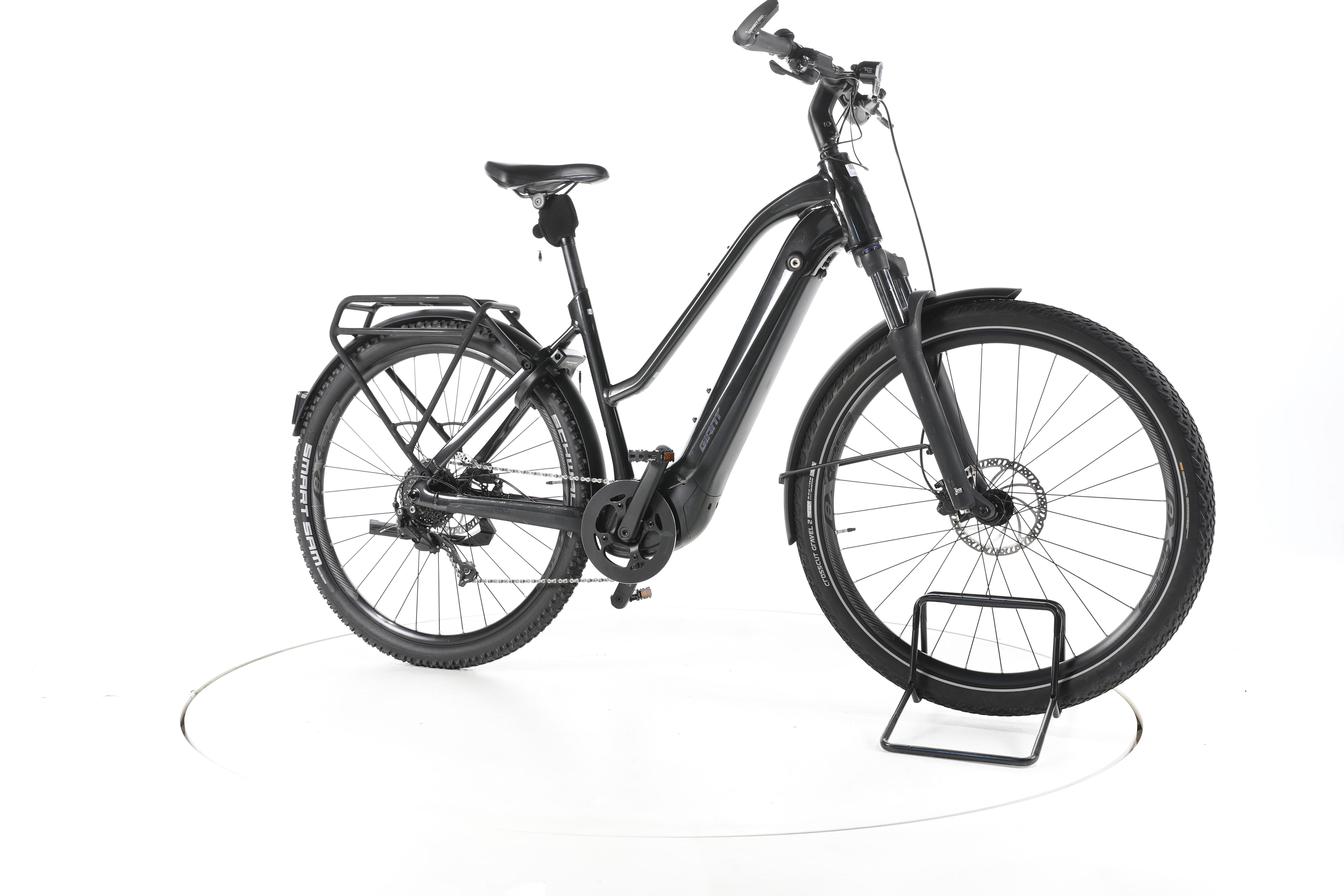 Giant Explore E+ 2 STA Trekking E-Bike - Image 2