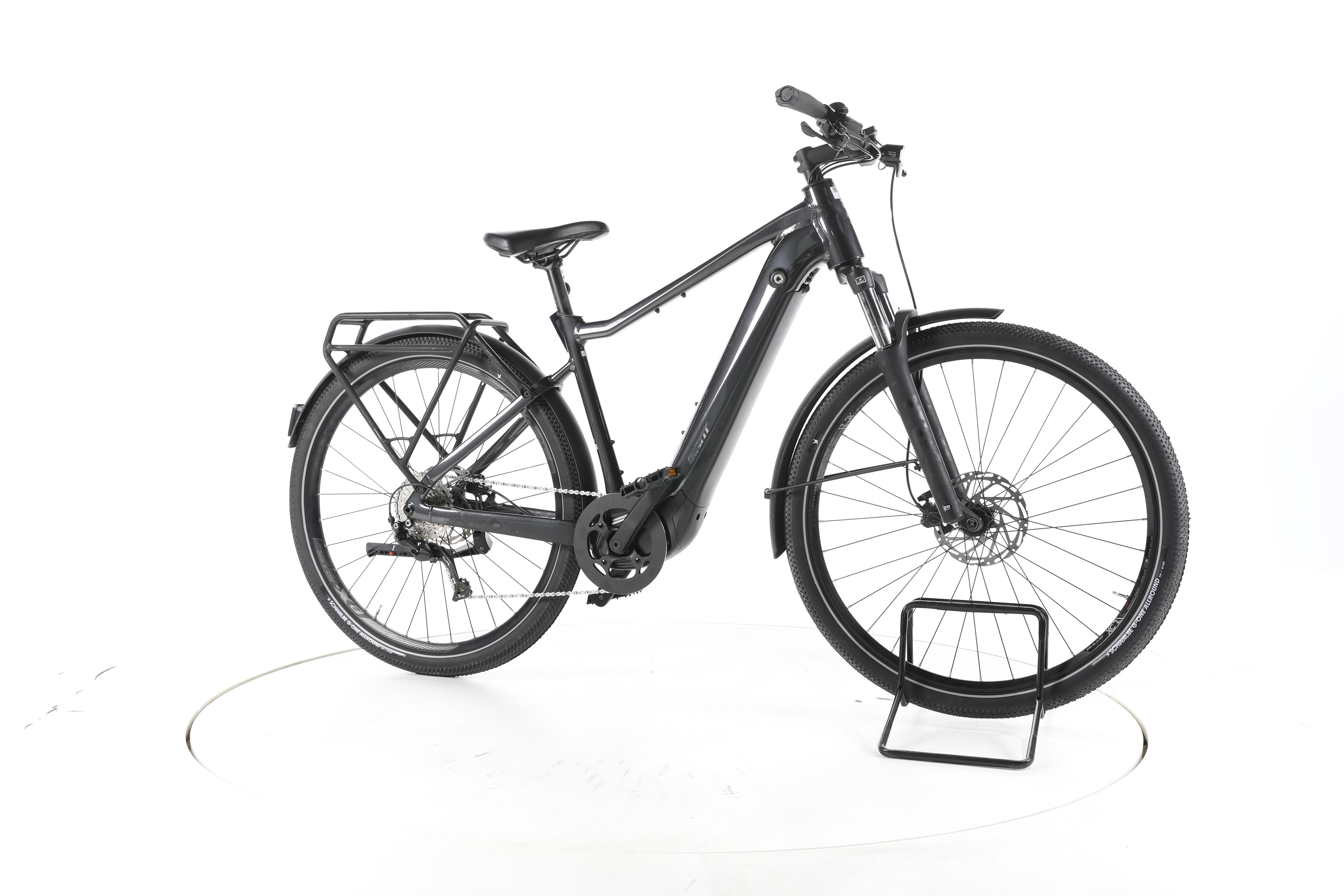 Giant Explore E+ 2 Trekking E-Bike - Image 2