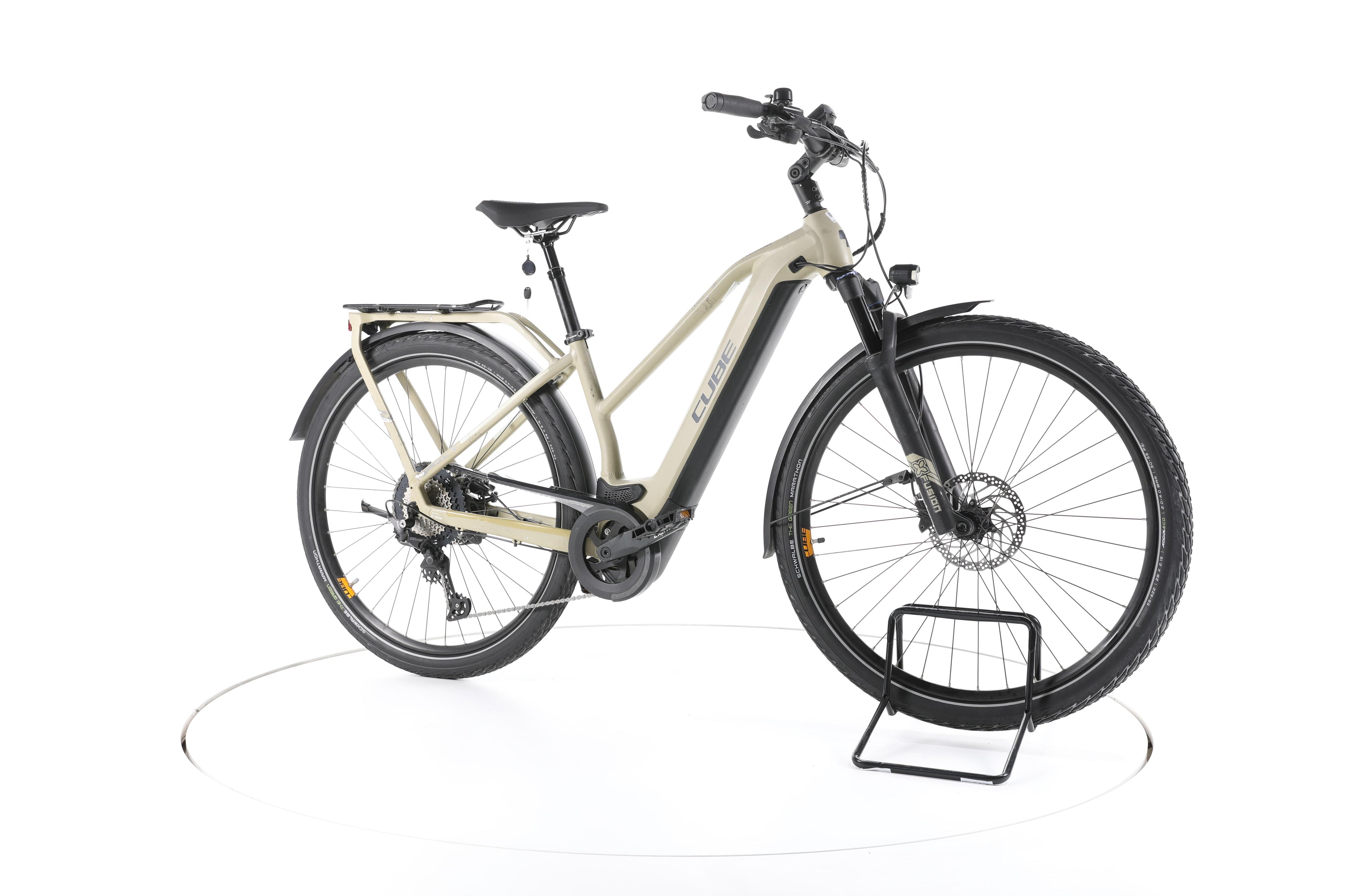 Cube Kathmandu Hybrid Pro Trekking E-Bike - Image 2