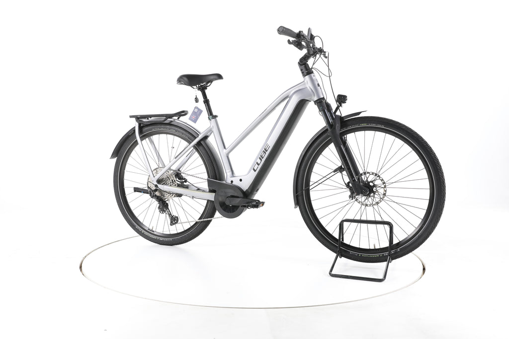 Cube Kathmandu Hybrid SLX Trekking E-Bike 2024 - Image 2