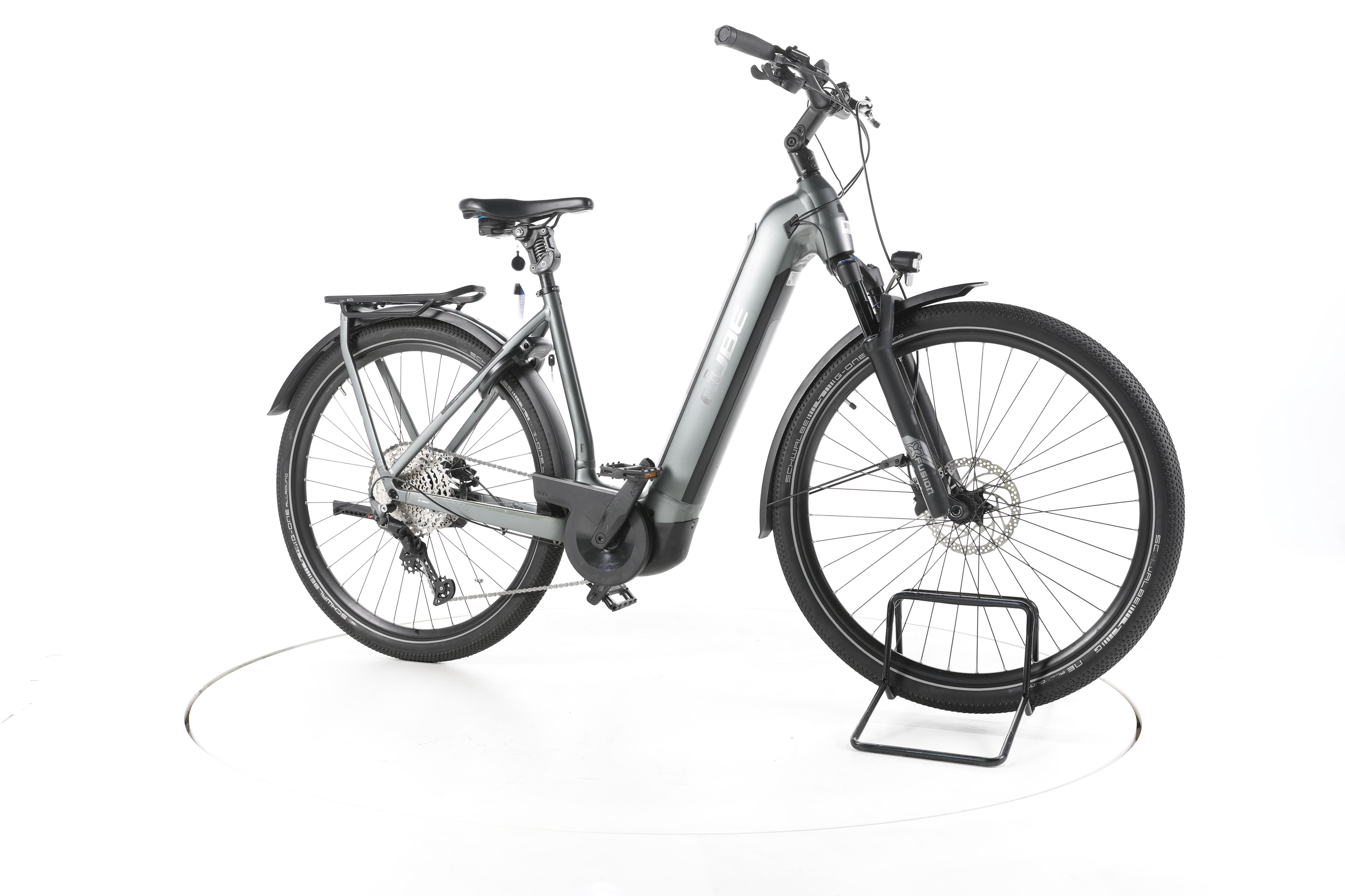 Cube Kathmandu Hybrid Pro Trekking E-Bike Tiefeinsteiger - Image 2