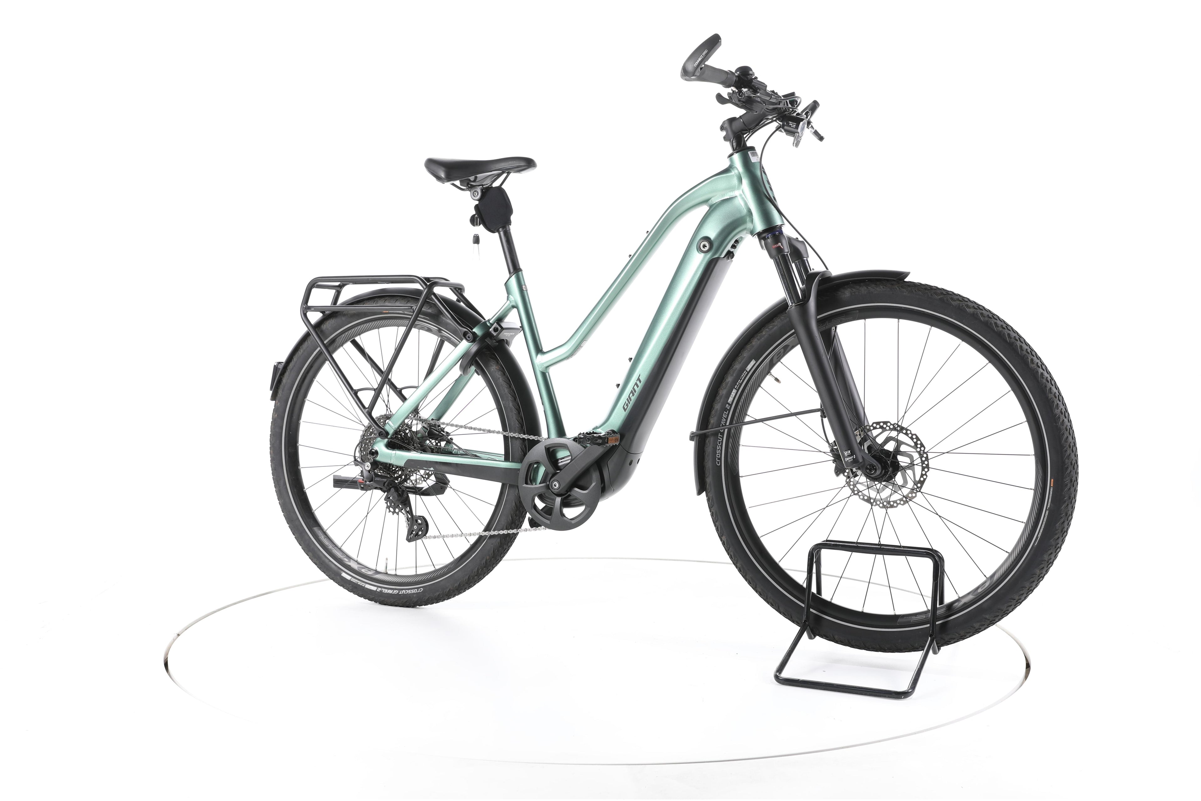 Giant Explore E+ 1 Trekking E-Bike 2023 - Image 2