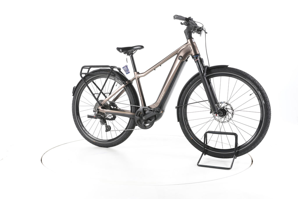 Giant Explore E+ Pro 1 Trekking E-Bike - Image 2