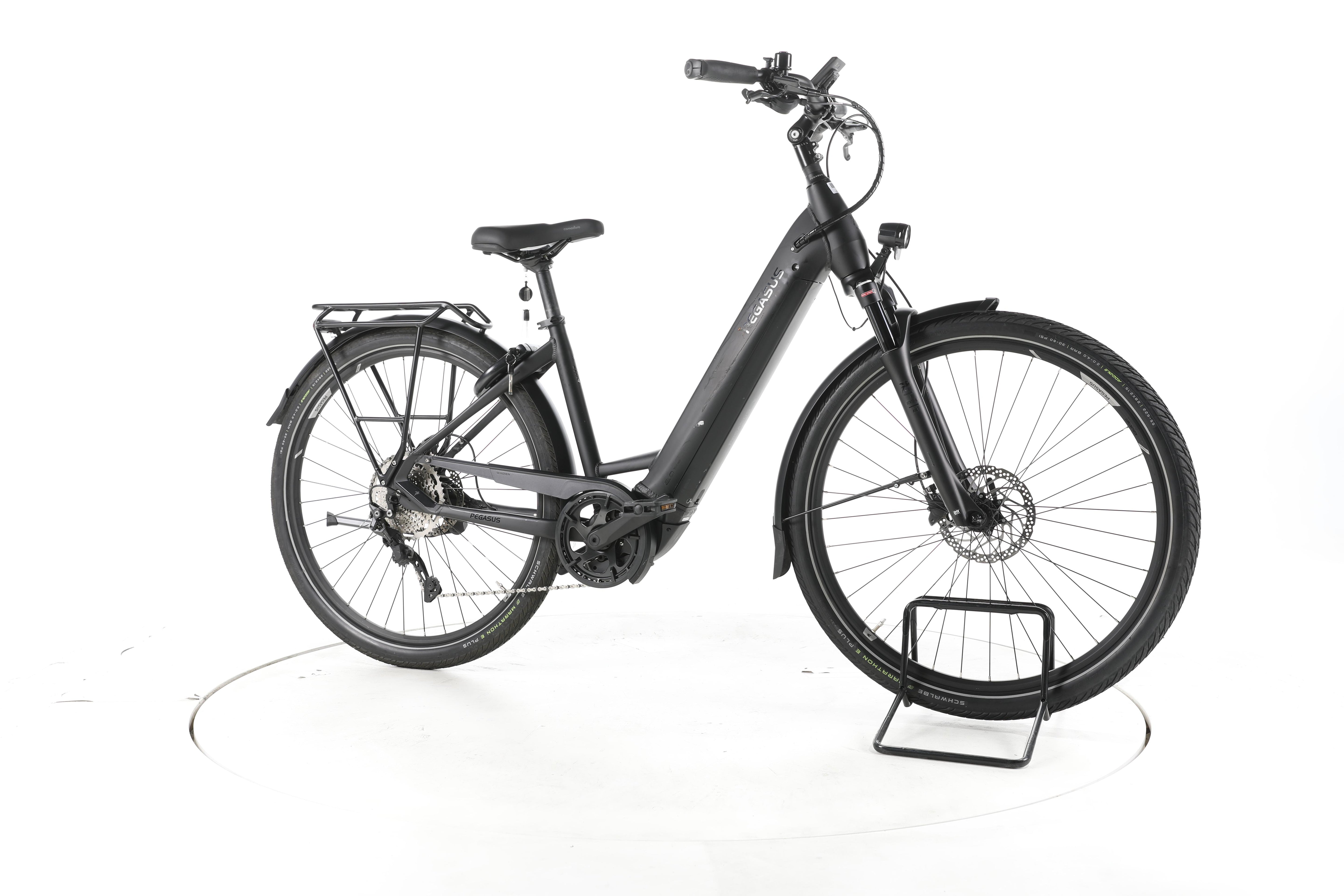 Pegasus Premio Evo 10 Lite Trekking E-Bike Tiefeinsteiger 2024 - Image 2