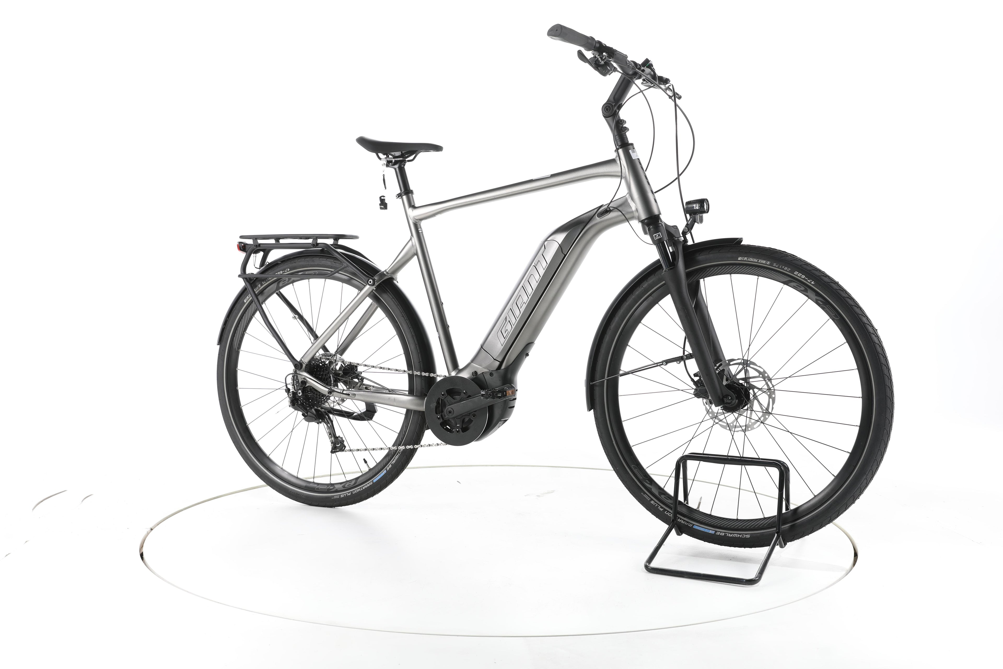 Giant Explore E+ 3 Trekking E-Bike 2024 - Image 2