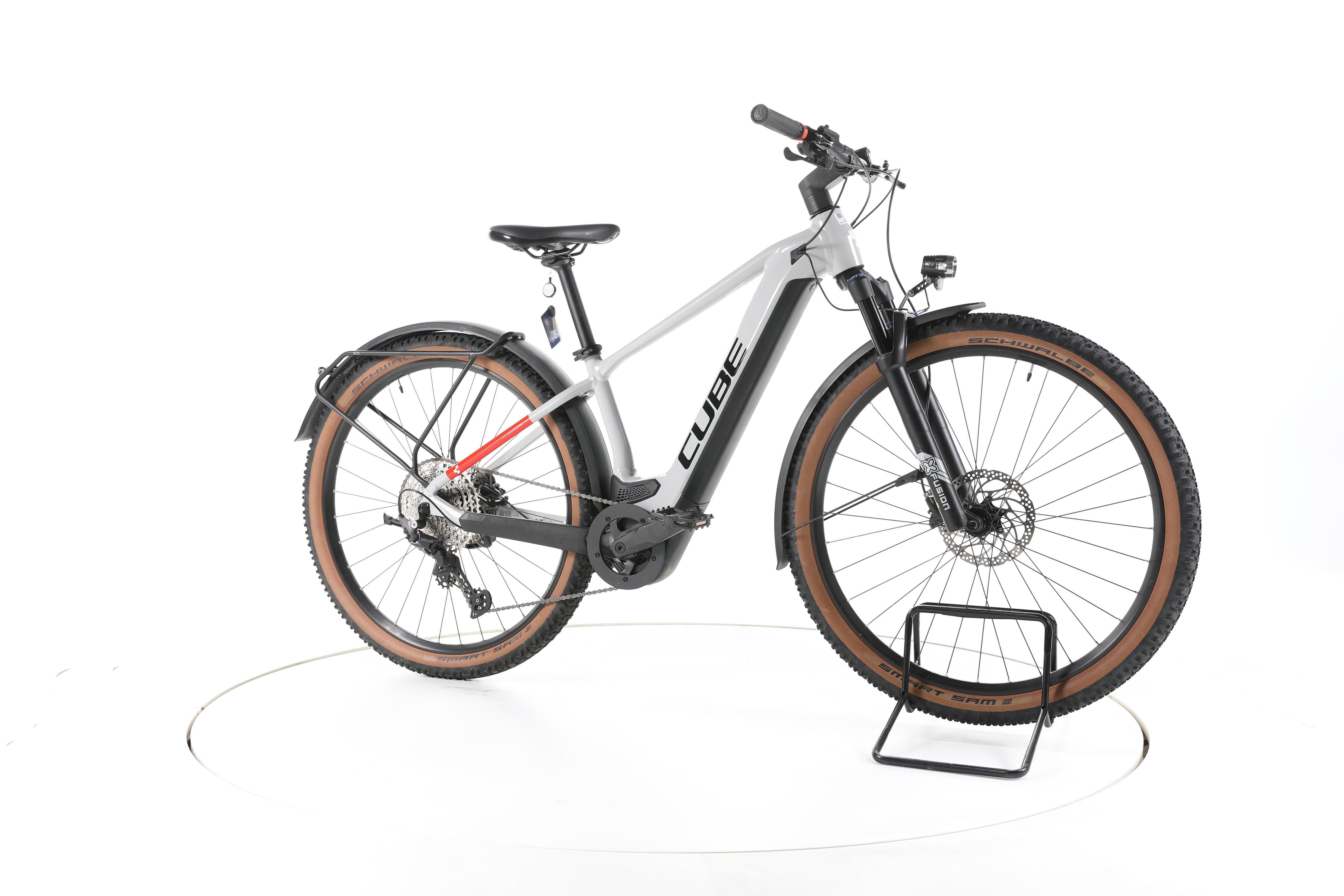 Cube Reaction Hybrid Pro Allroad Trekking E-Bike - Image 2