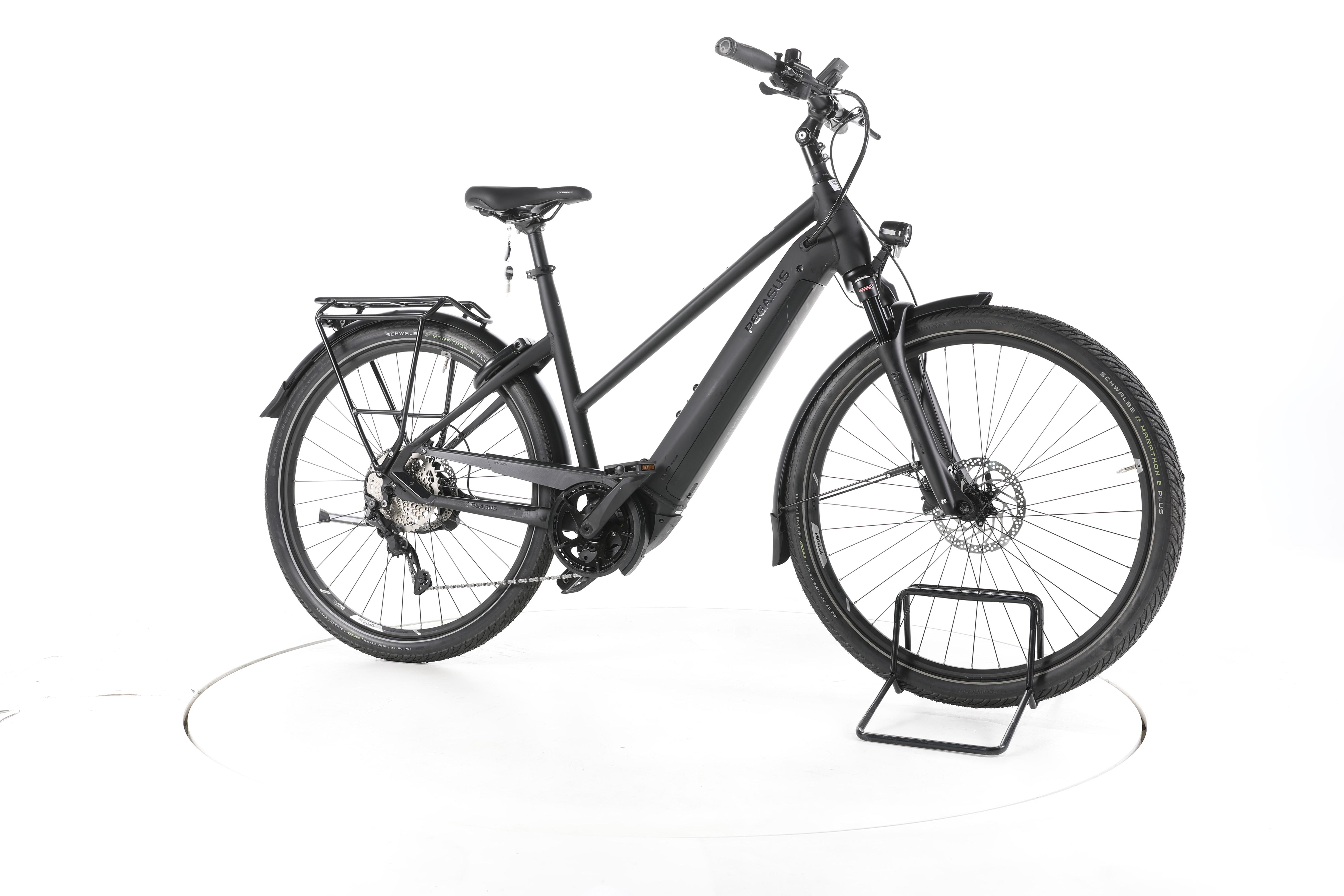 Pegasus Premio EVO 10 Lite Trekking E-Bike Tiefeinsteiger - Image 2