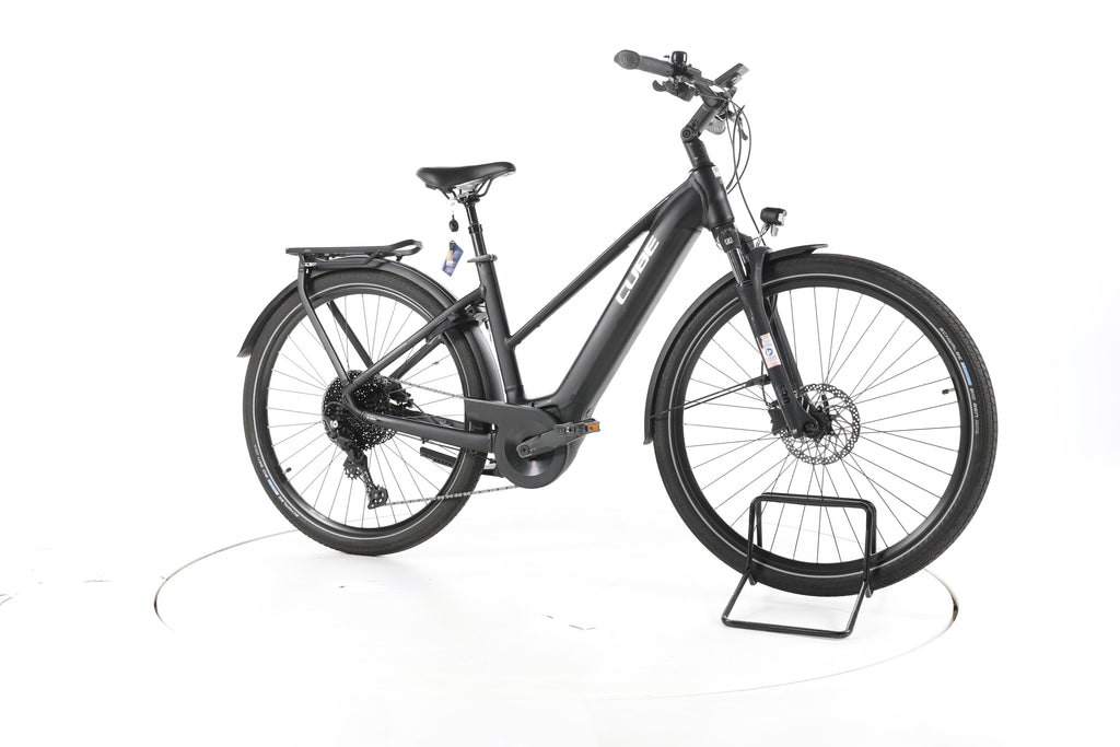 Cube Touring Hybrid Pro Trekking E-Bike - Image 2