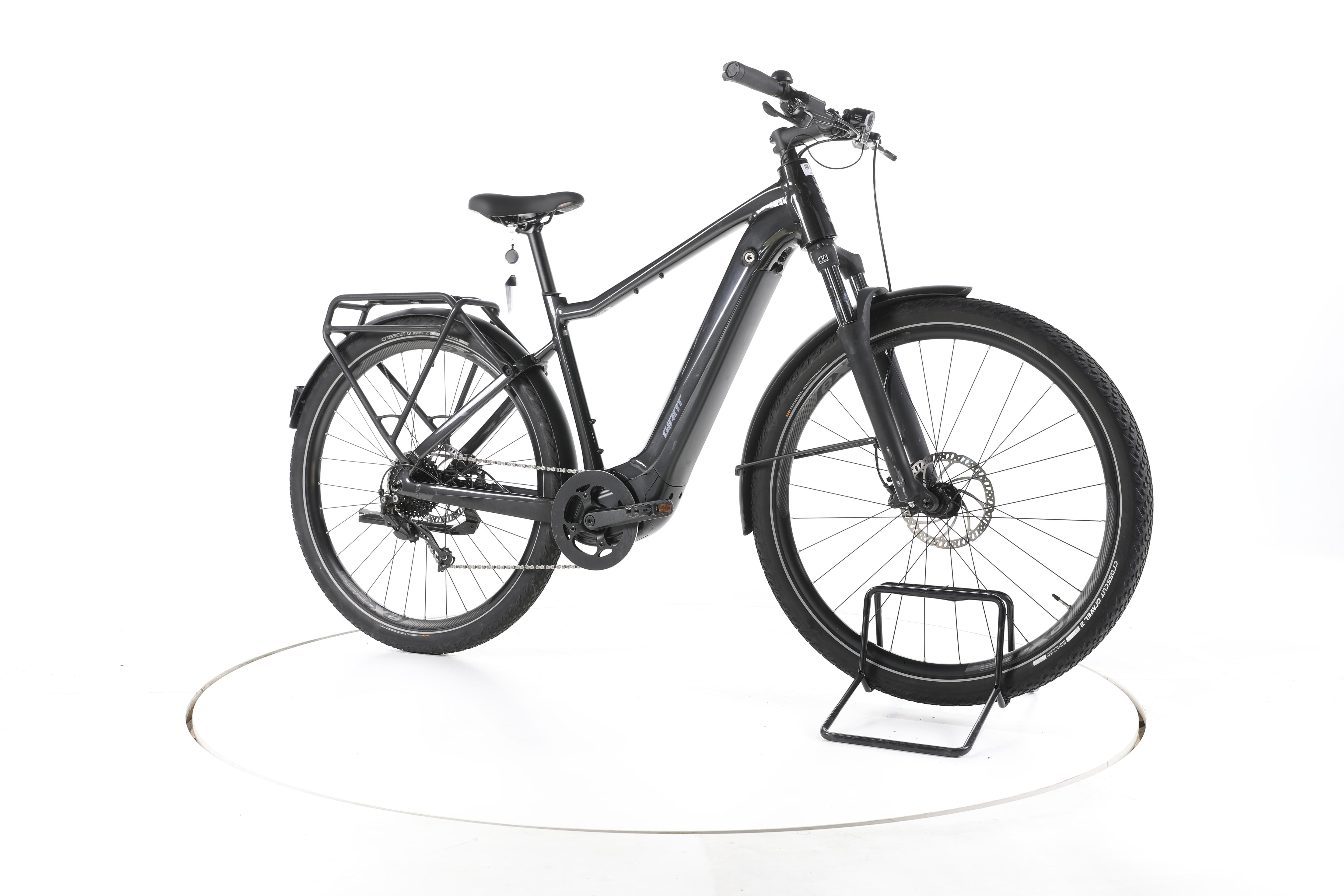 Giant Explore E+ 2 Trekking E-Bike - Image 2