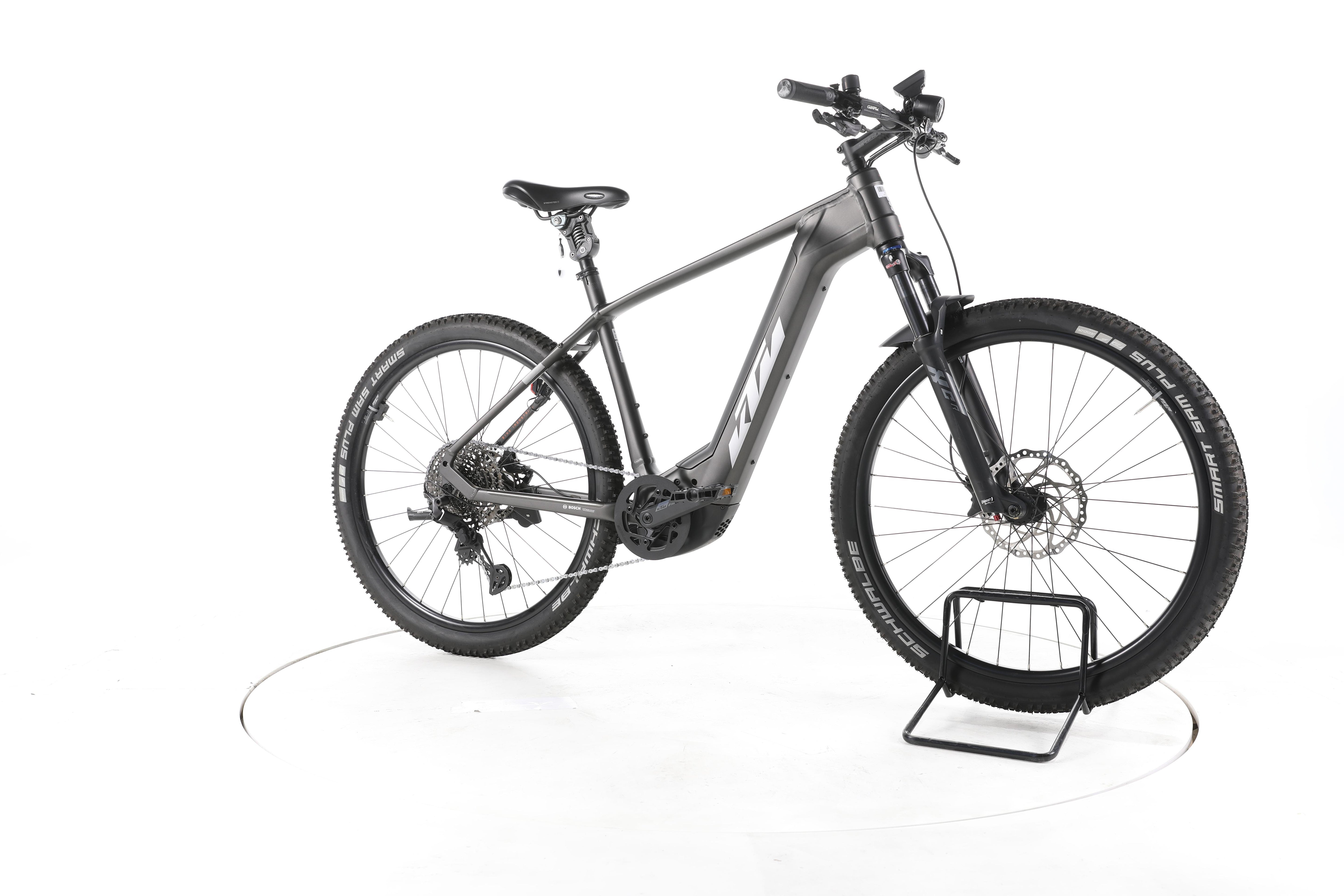 KTM Macina Team LFC Trekking E-Bike - Image 2