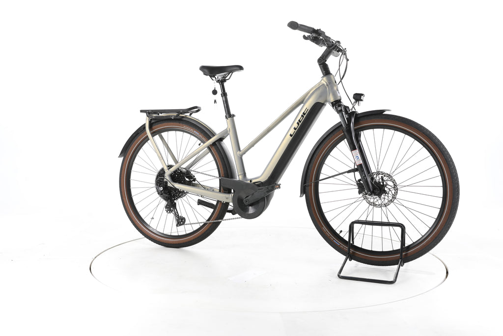 Cube Touring Hybrid Pro Trekking E-Bike - Image 2