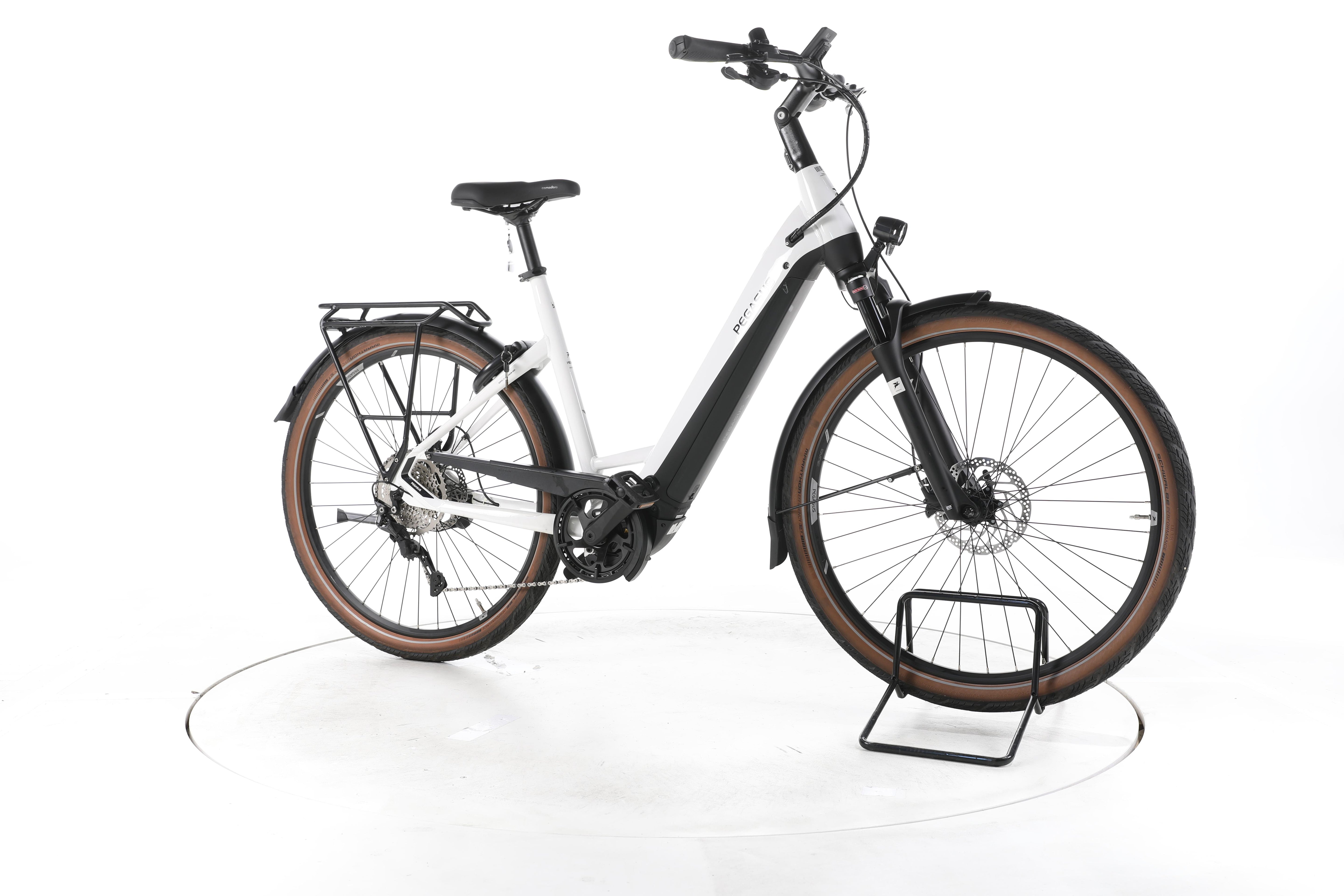 Pegasus Premio EVO Lite Trekking E-Bike Tiefeinsteiger - Image 2