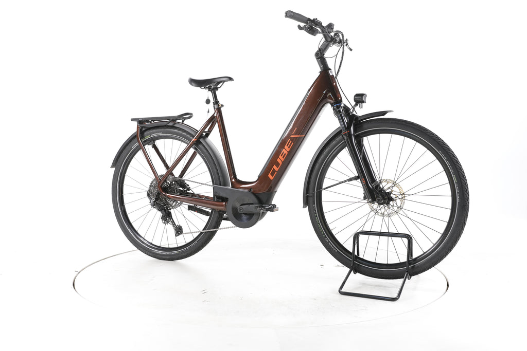 Cube Touring Hybrid Pro Trekking E-Bike Tiefeinsteiger 2024 - Image 2