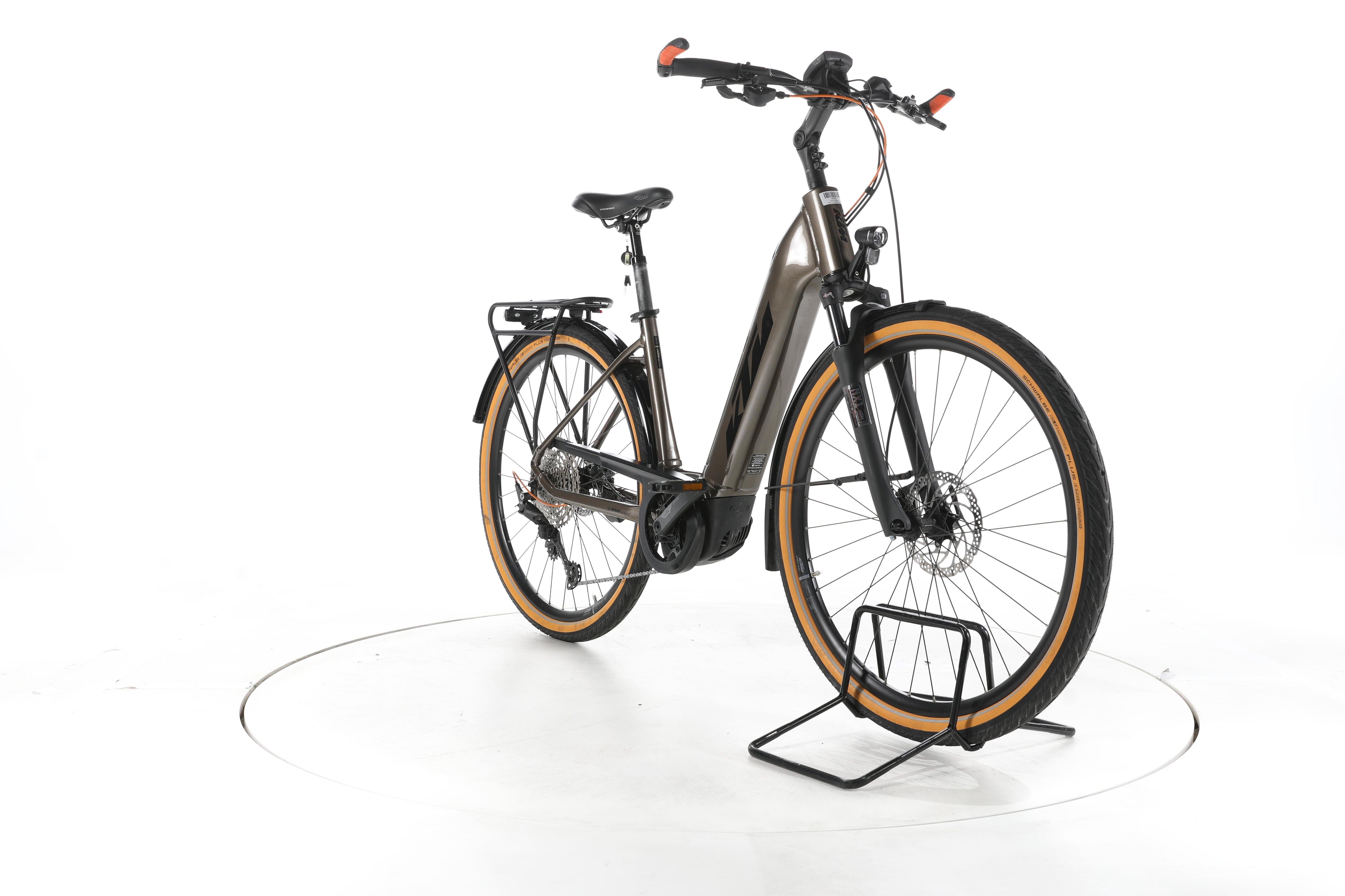 KTM Macina Ultimate Pro Trekking E-Bike Tiefeinsteiger - Image 3