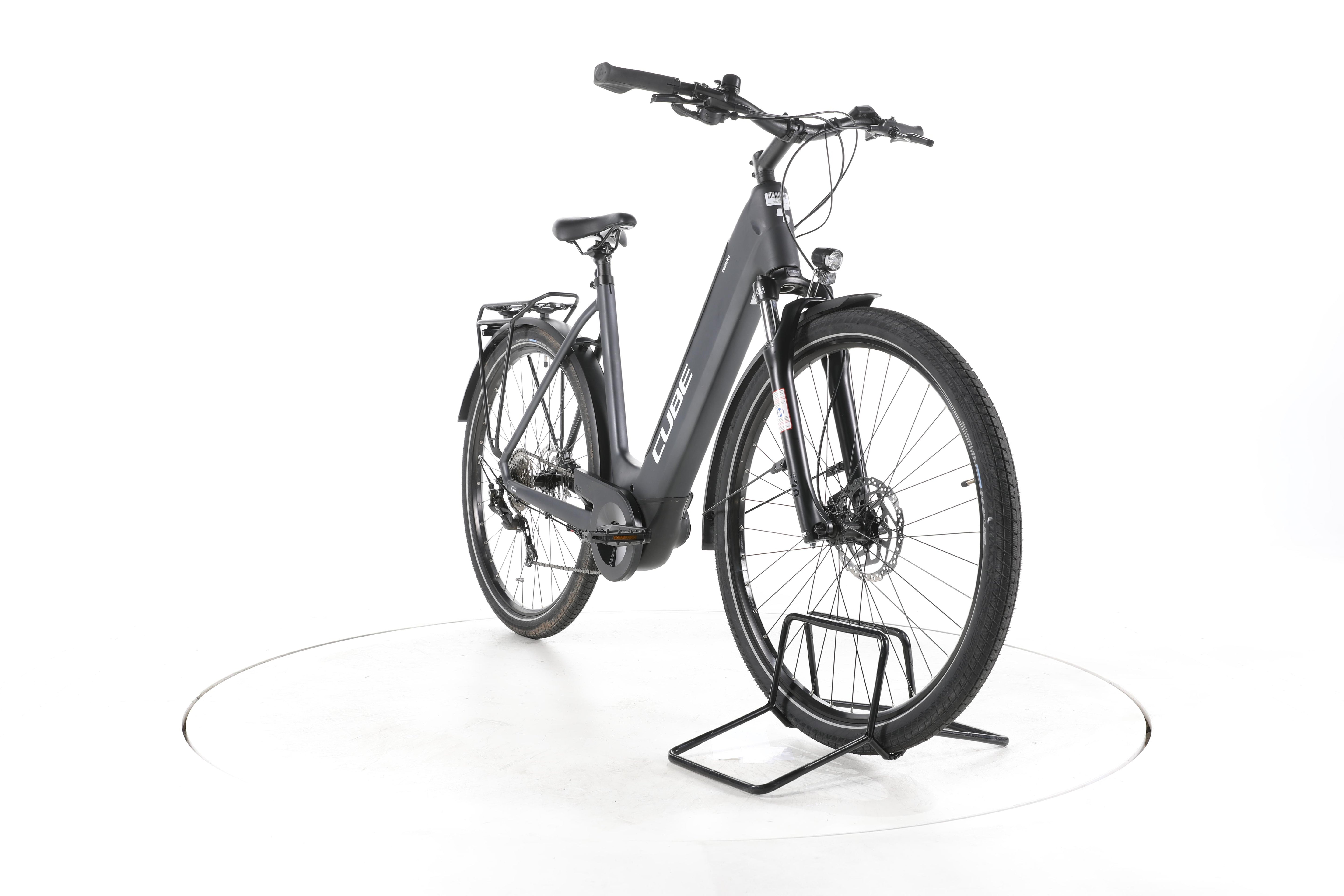 Cube Touring Hybrid ONE Trekking E-Bike Tiefeinsteiger - Image 3