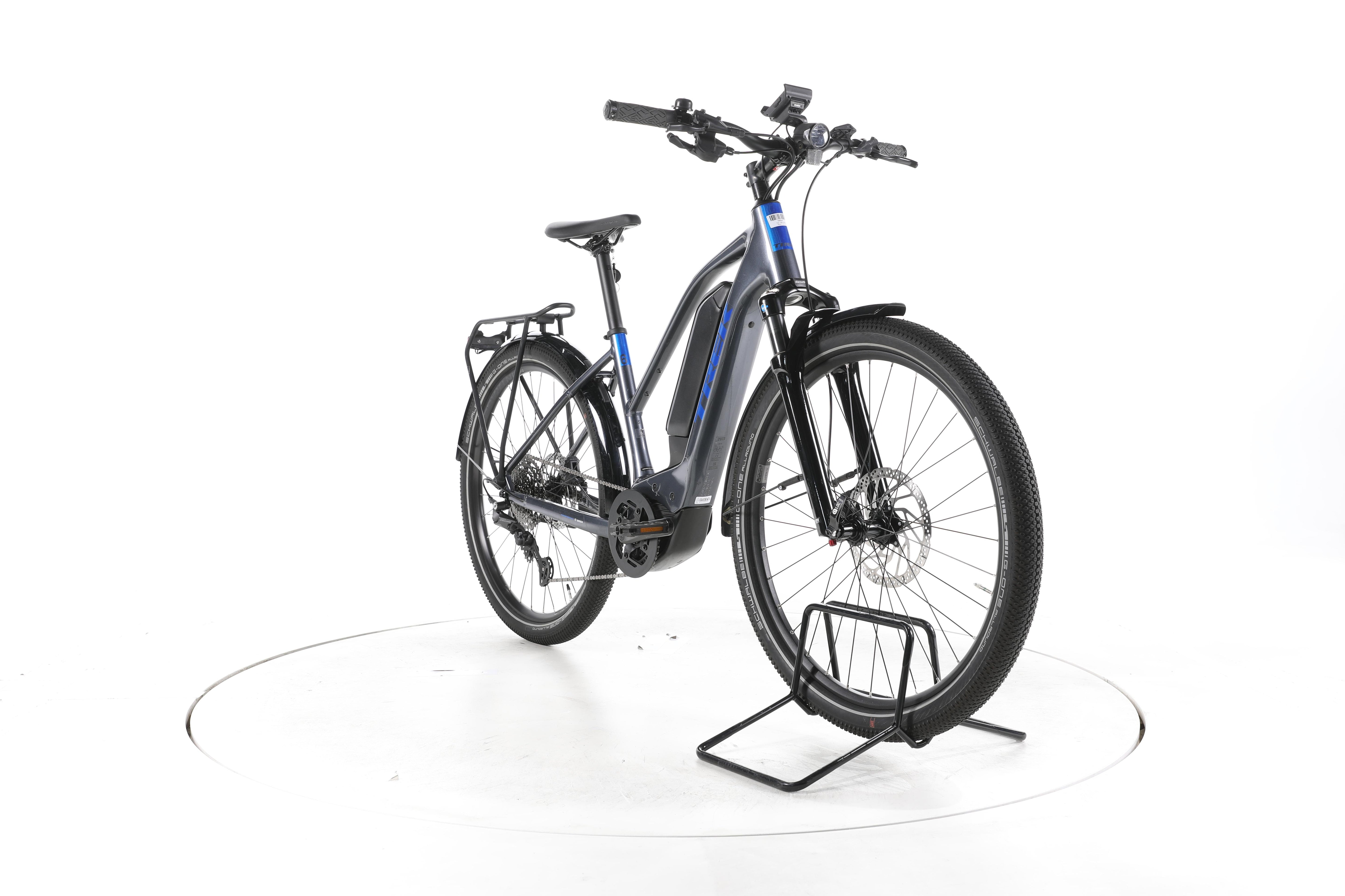 Trek Allant 6+ Trekking E-Bike - Image 3