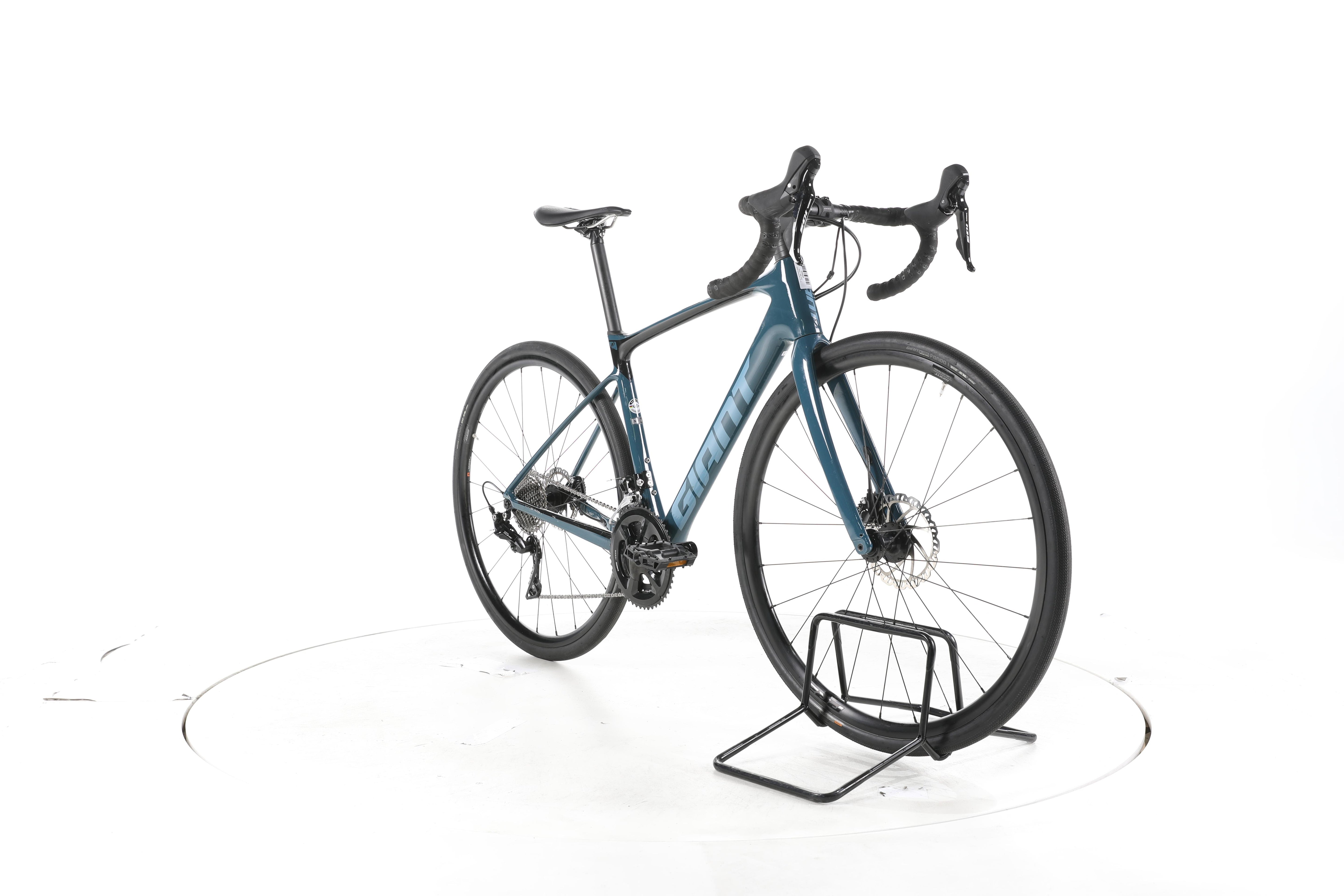Giant Defy Advanced 2 Rennrad Carbon 2024 - Image 3