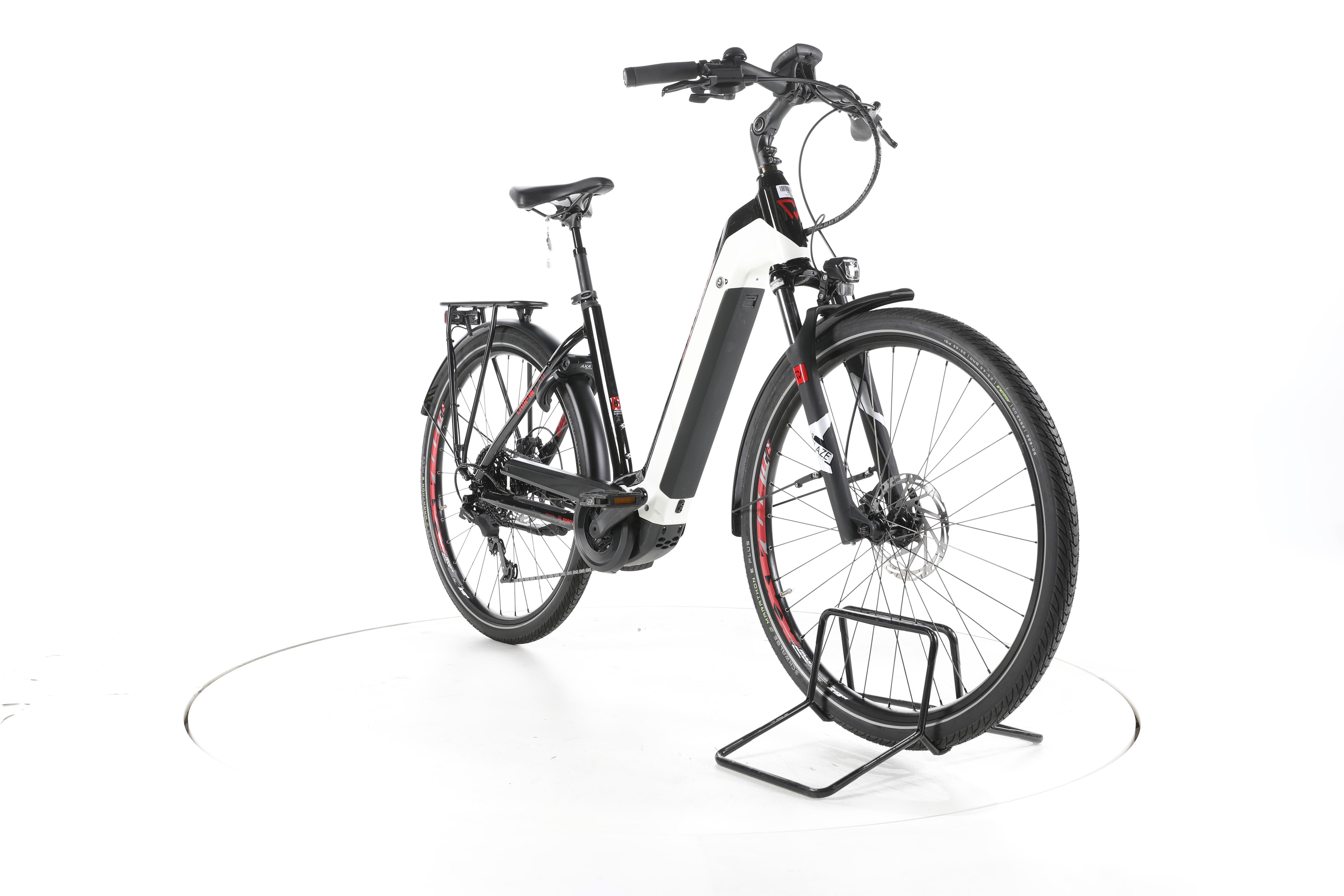 Conway Cairon T 3.0 Trekking E-Bike Tiefeinsteiger - Image 3