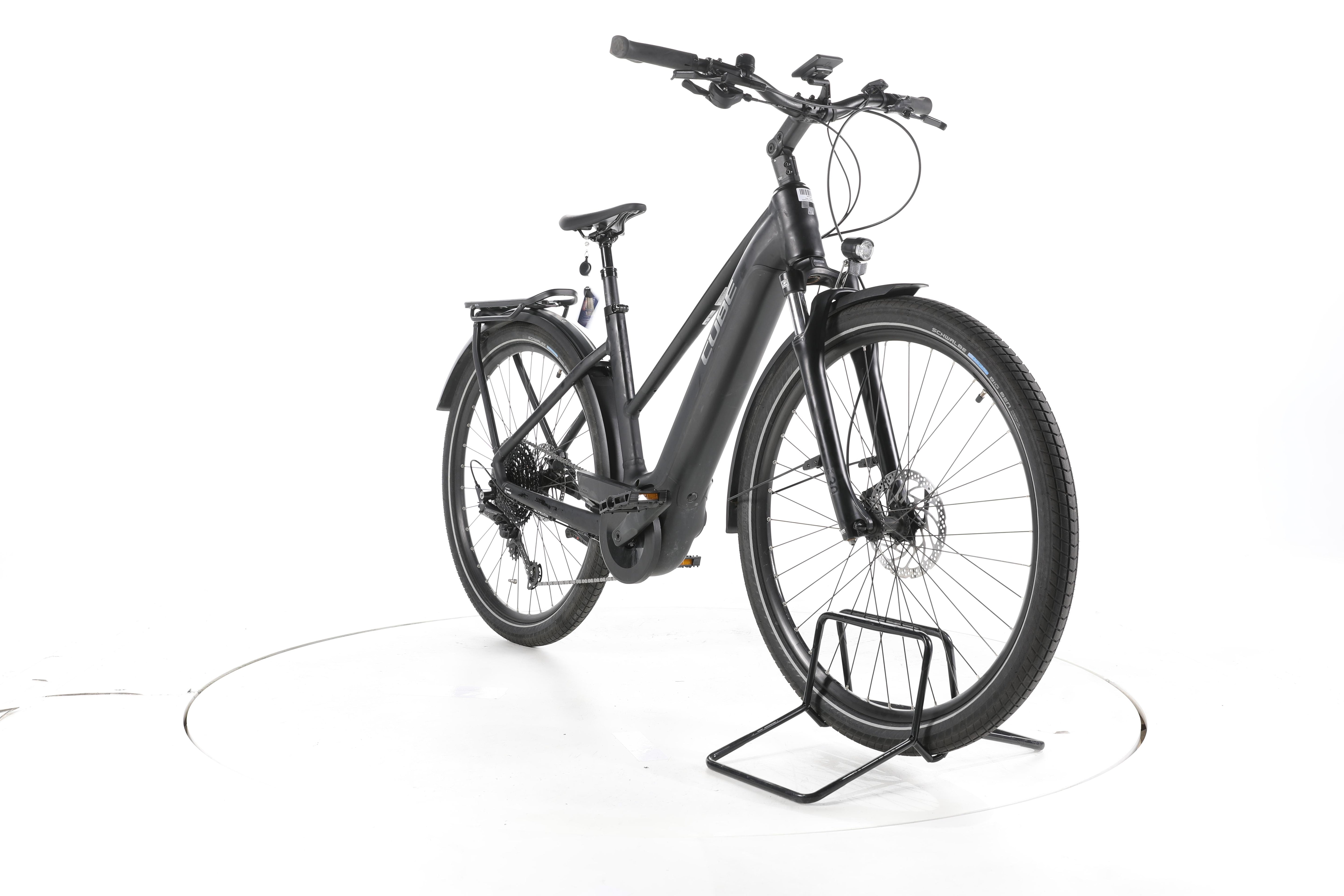 Cube Touring Hybrid Pro Trekking E-Bike - Image 3