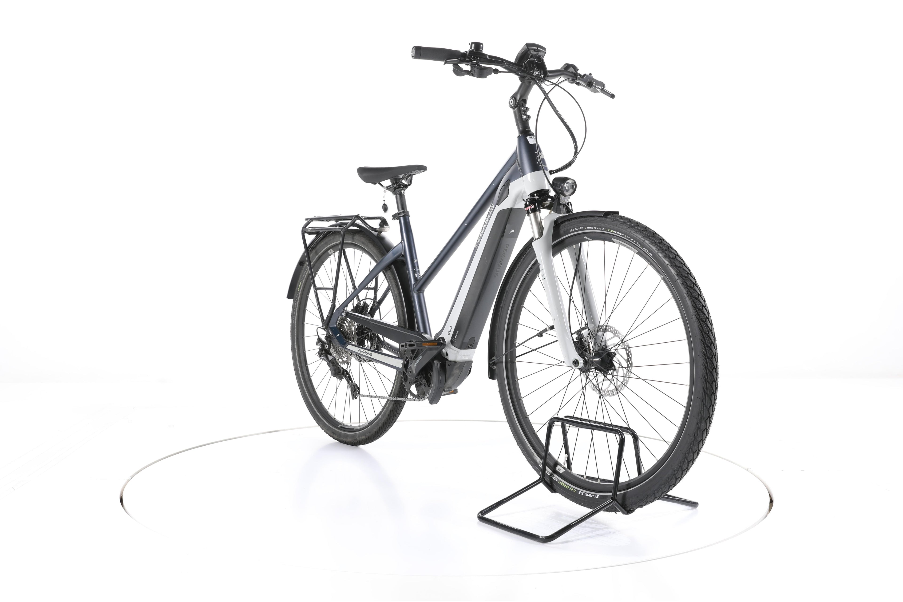 Pegasus Premio Evo 10 Lite Trekking E-Bike - Image 3