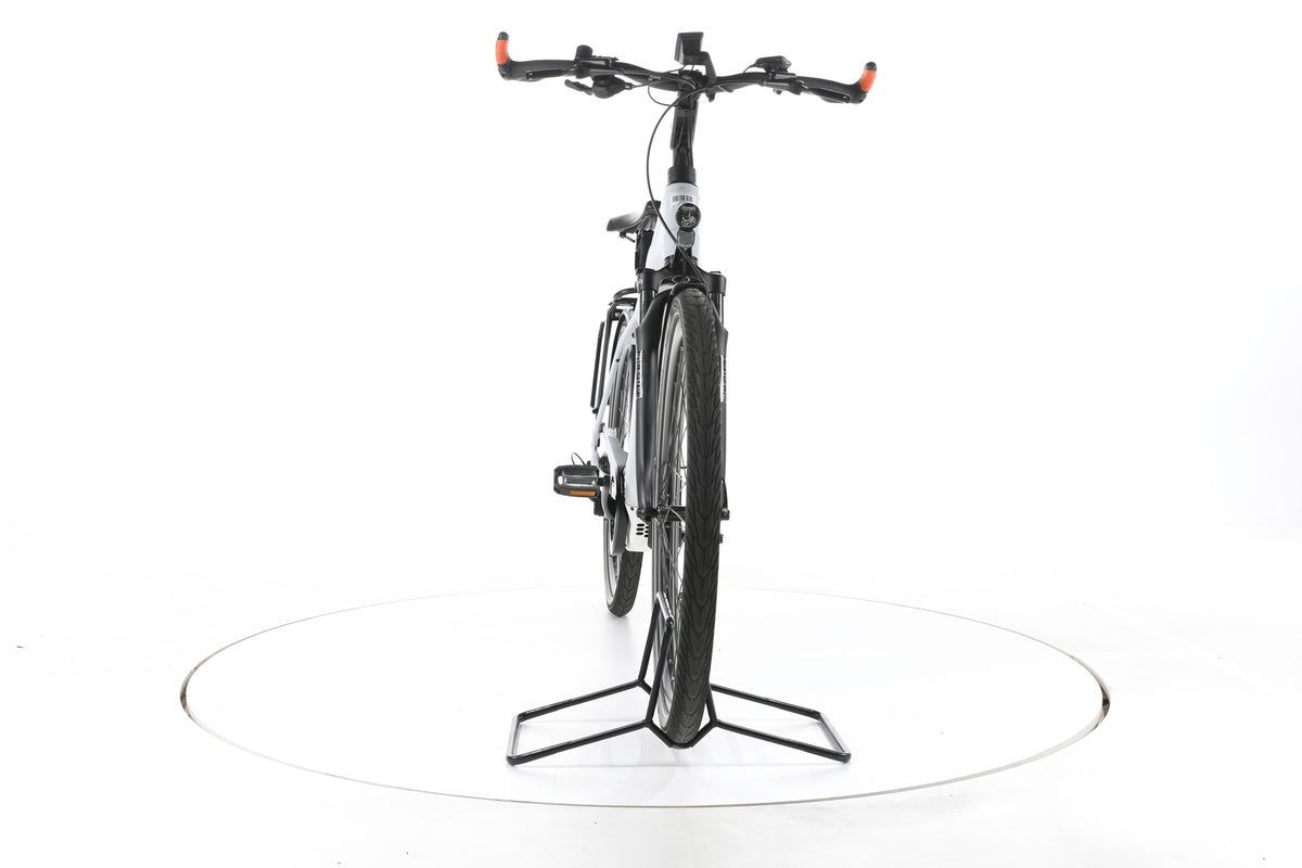 KTM Macina Style Pro Trekking E-Bike - Image 4