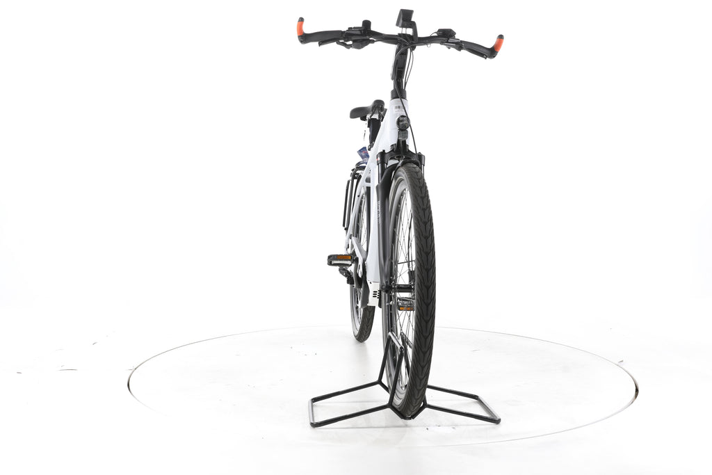 KTM Macina Style Pro Trekking E-Bike - Image 4